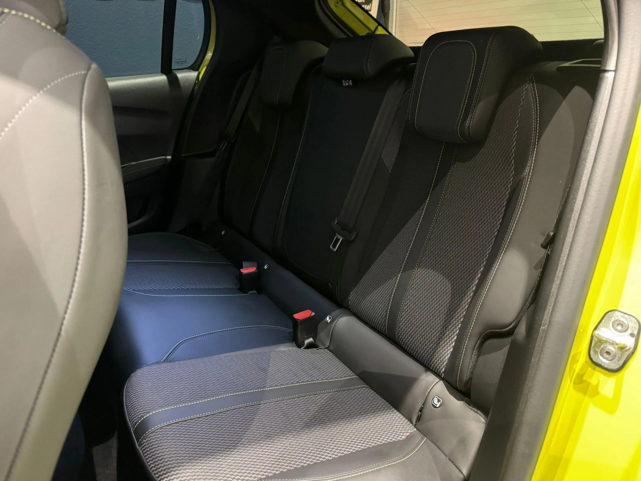 Peugeot-208-image-6
