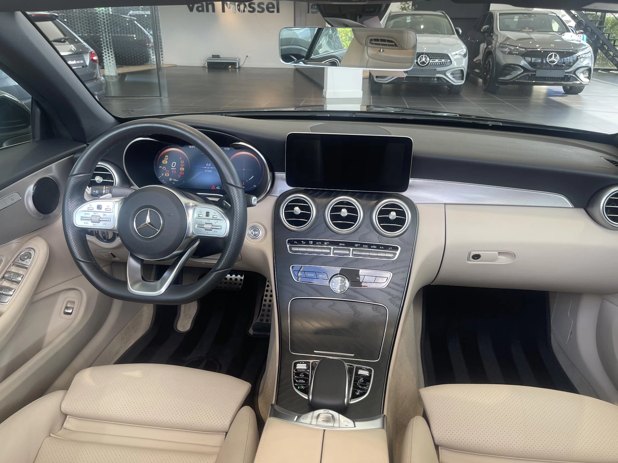 Mercedes-Benz Classe C 180 Cabriolet + AMG LINE + LEDER + CARPLAY +
