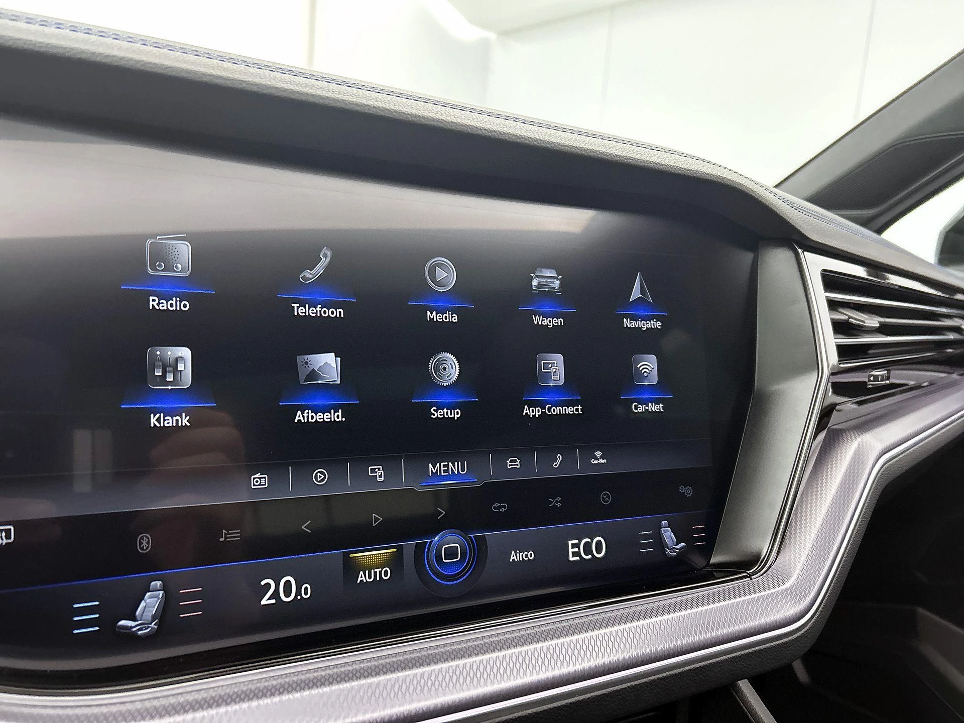 Volkswagen Touareg 3.0 TSi 4MOTION R