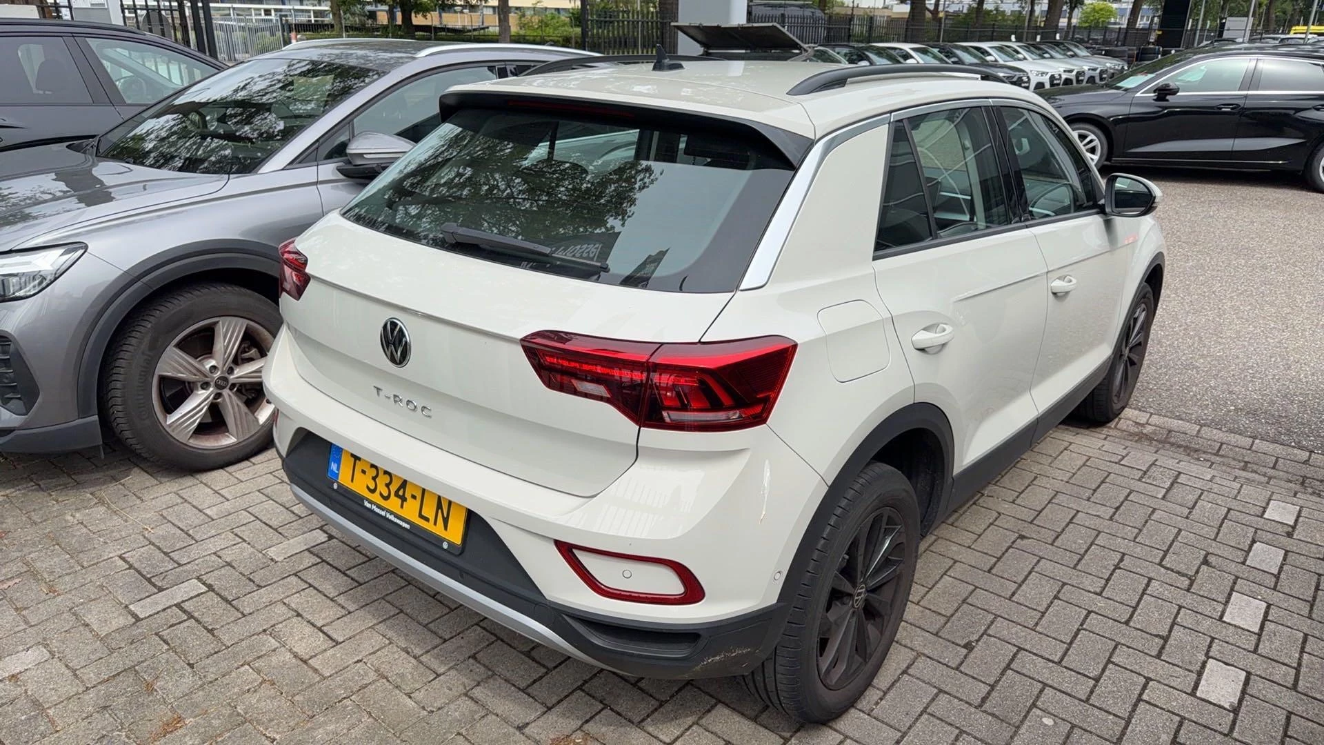 Volkswagen T-Roc 1.5 TSI Life Business