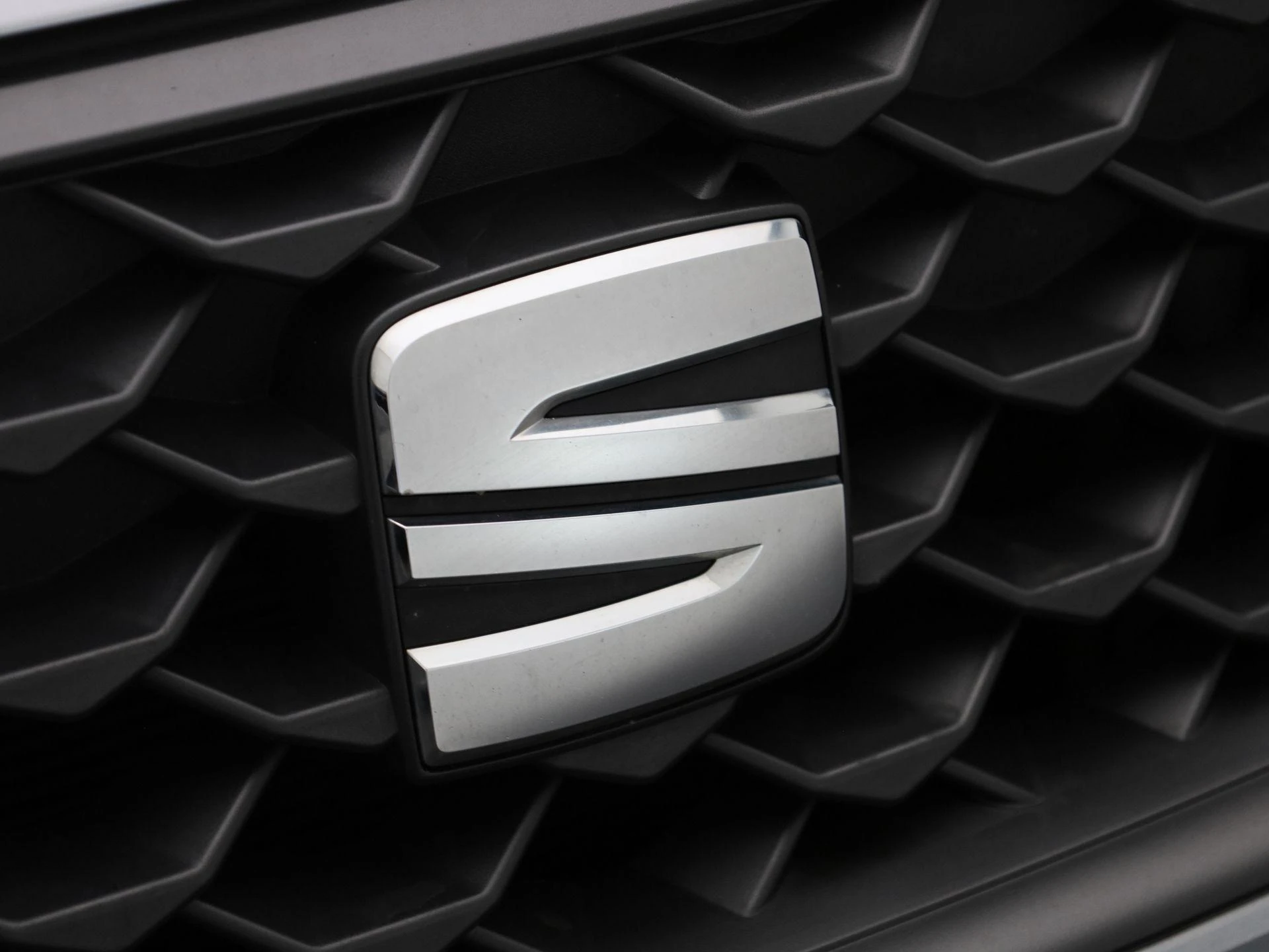 SEAT-Arona-image-28