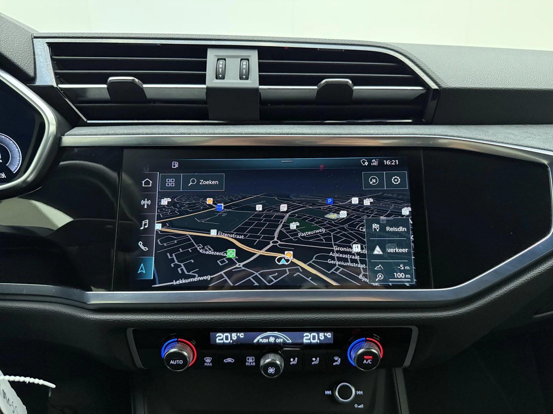 Audi-Q3-image-21