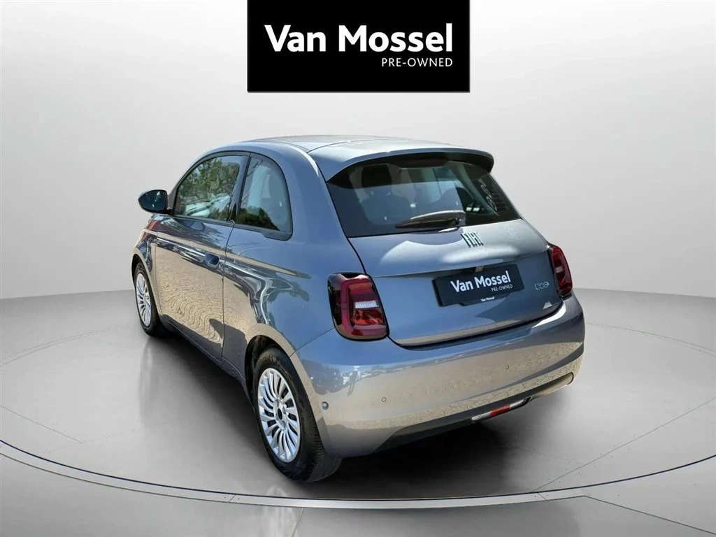 Fiat-500e-image-6