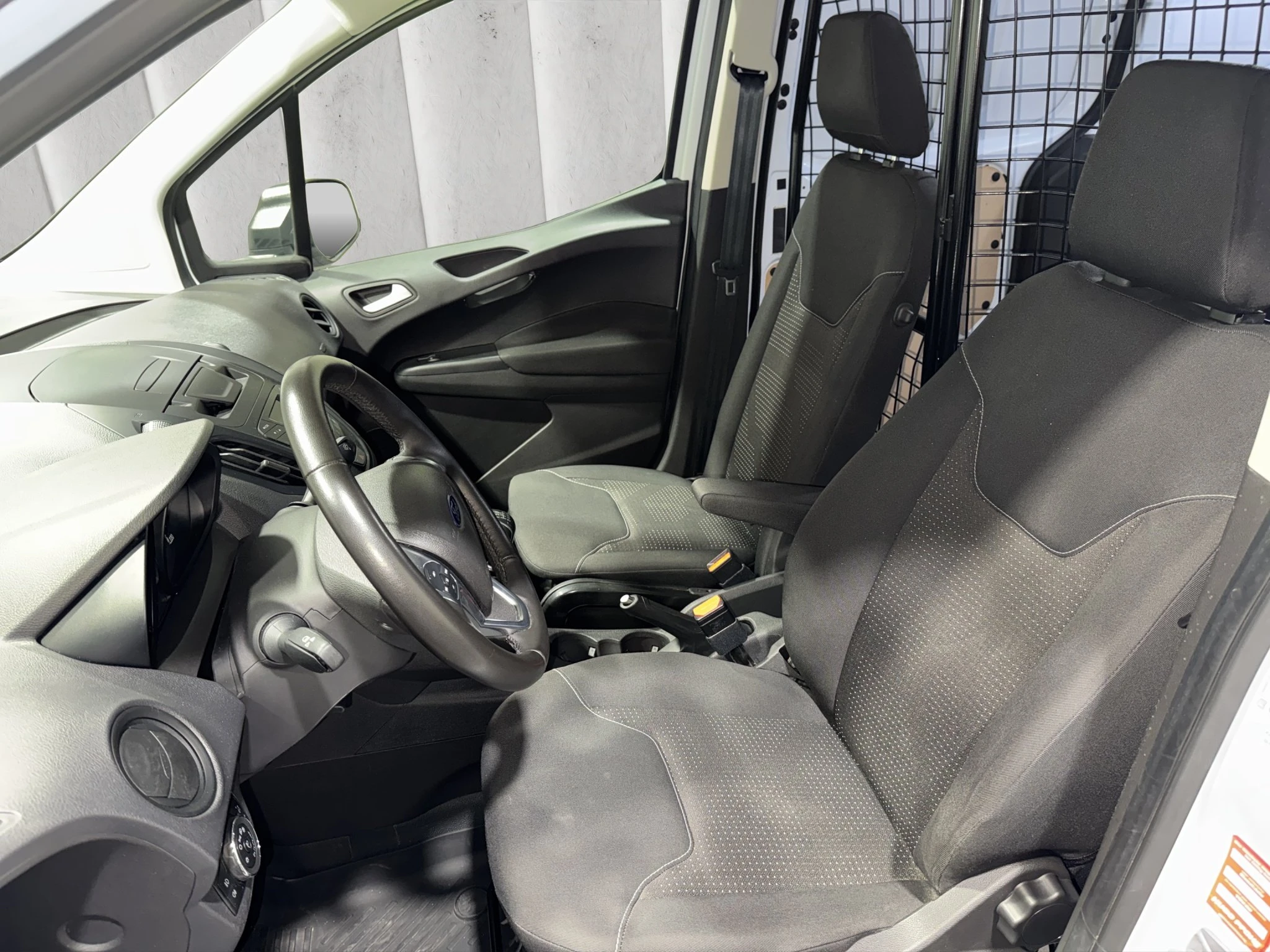Ford Transit Courier Trend 1.0 EcoBoost 74kW Lieferwagen. 4-türig