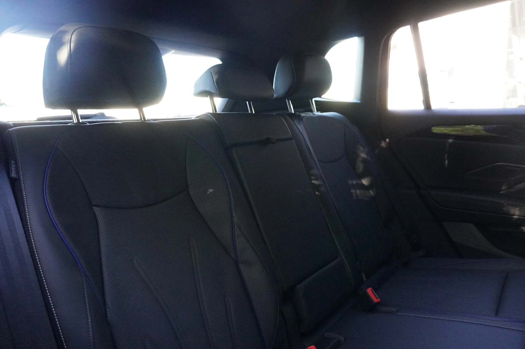 Volkswagen-Tiguan-image-10