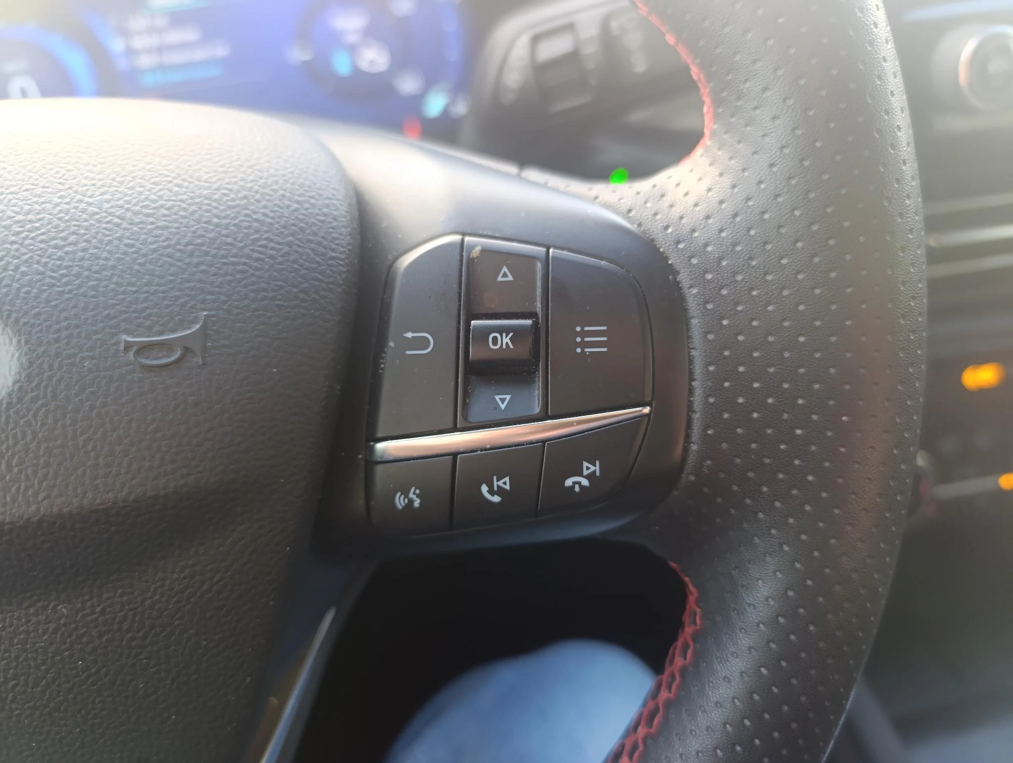 Ford-Kuga-image-23