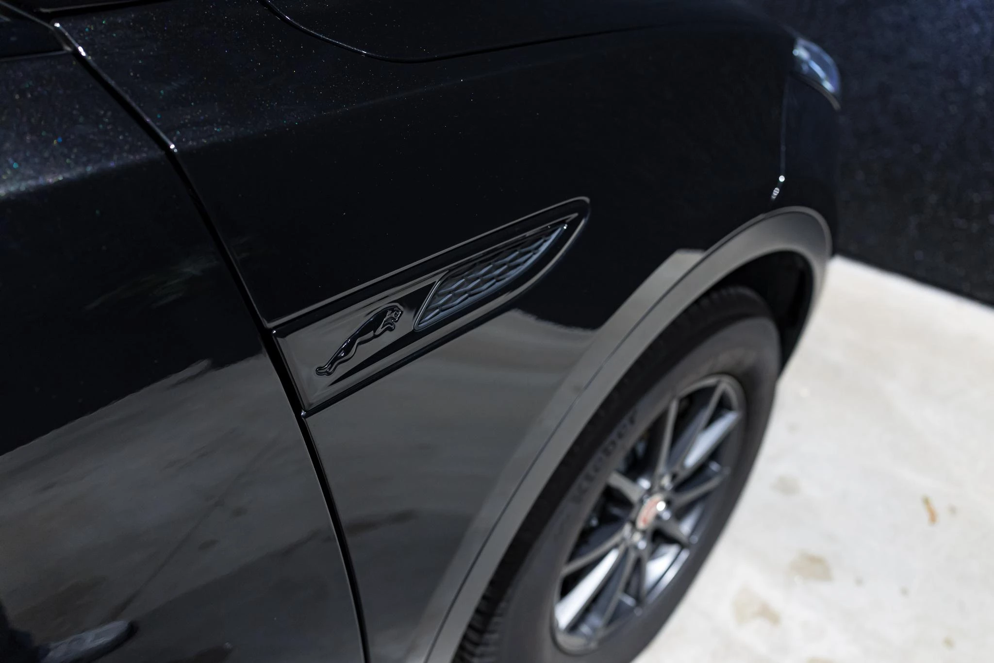 Jaguar-E-PACE-image-23