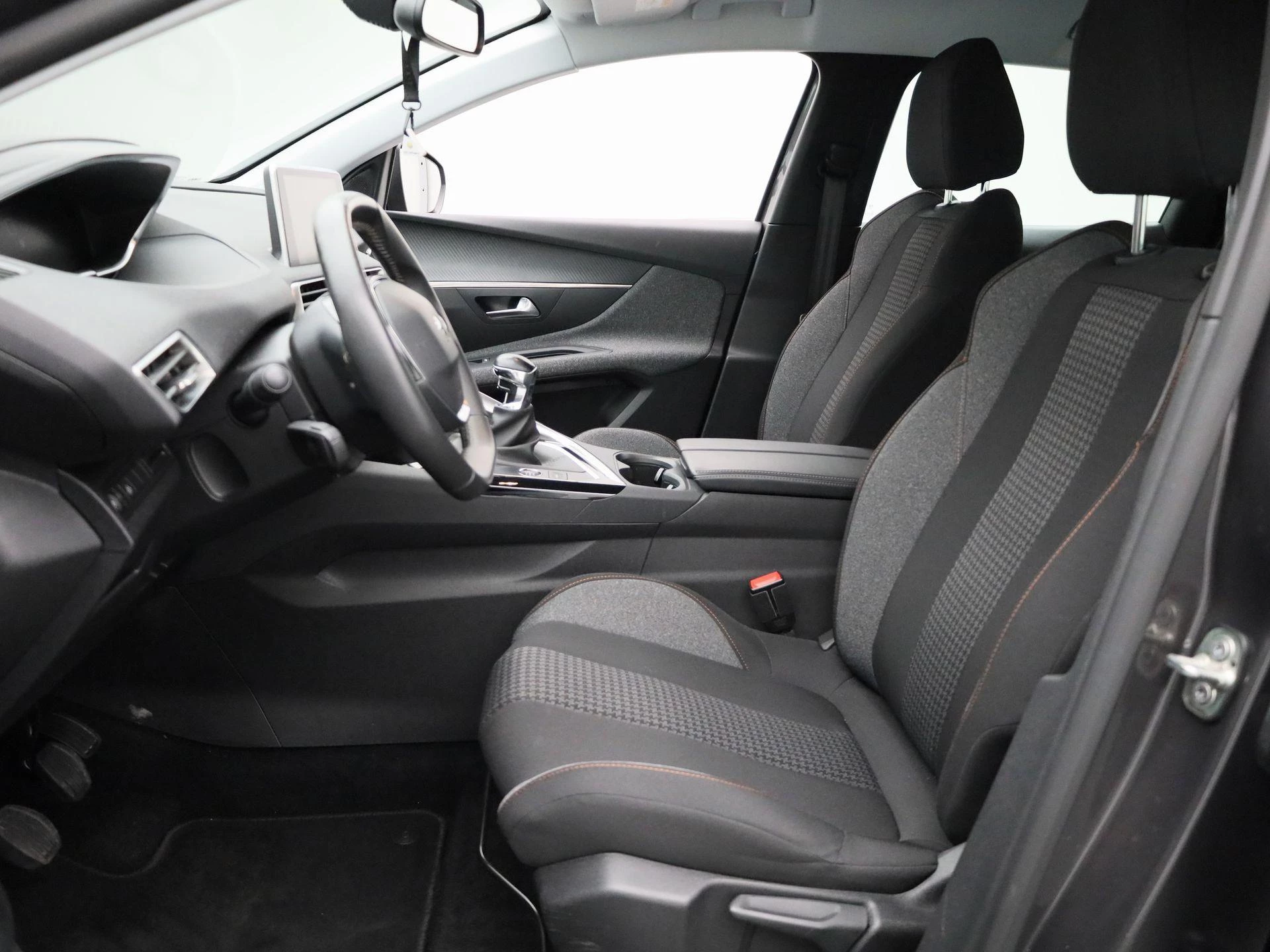 Peugeot-3008-image-10