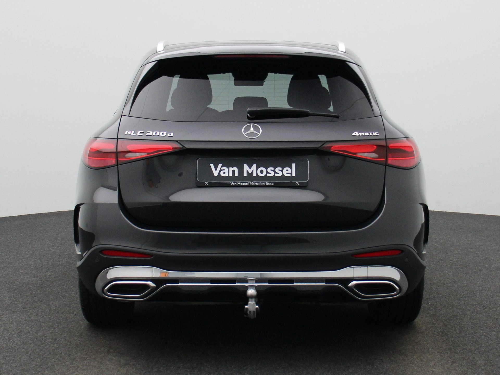 Mercedes-Benz-GLC-image-4