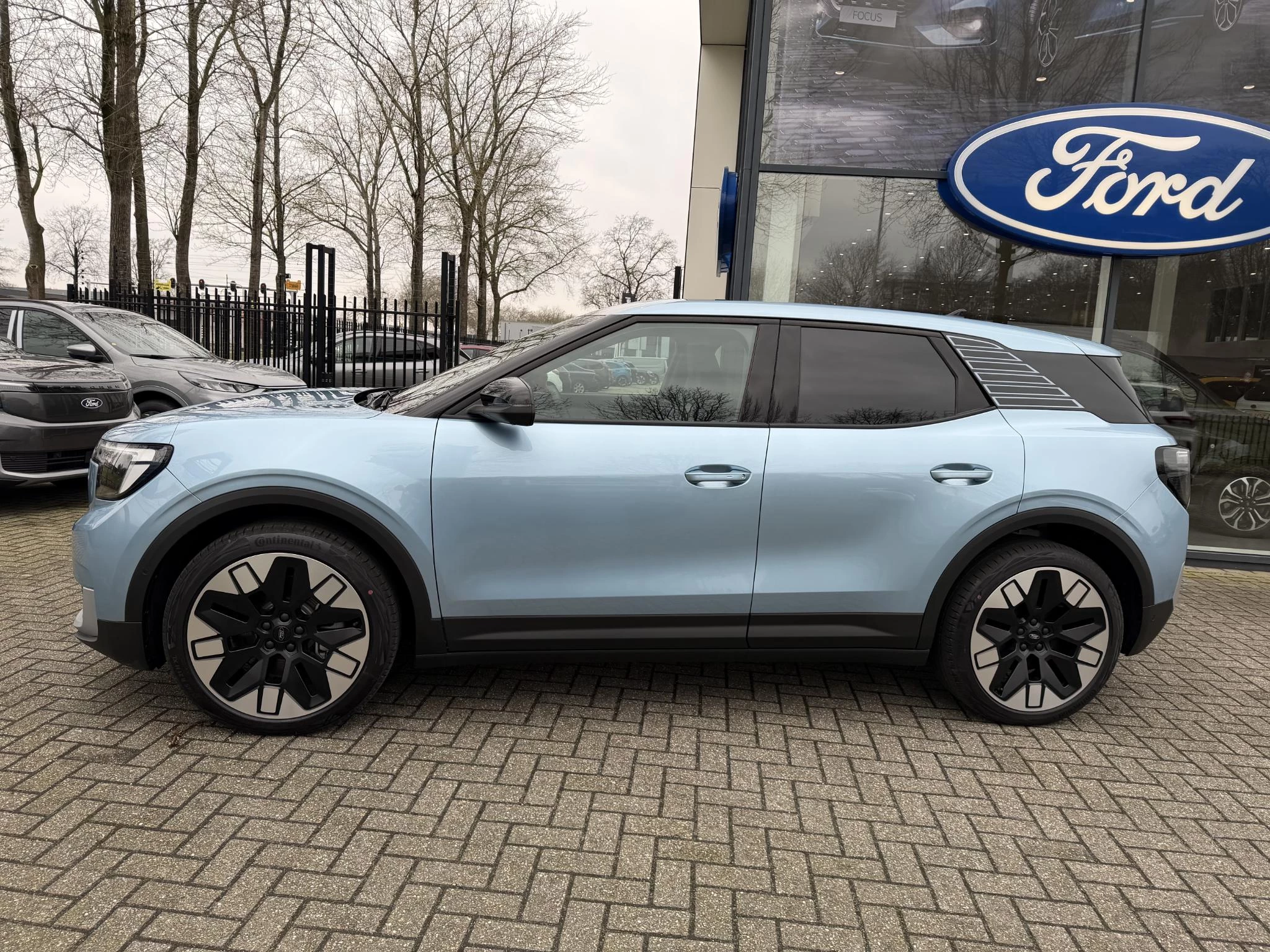 Ford-Explorer-image-1