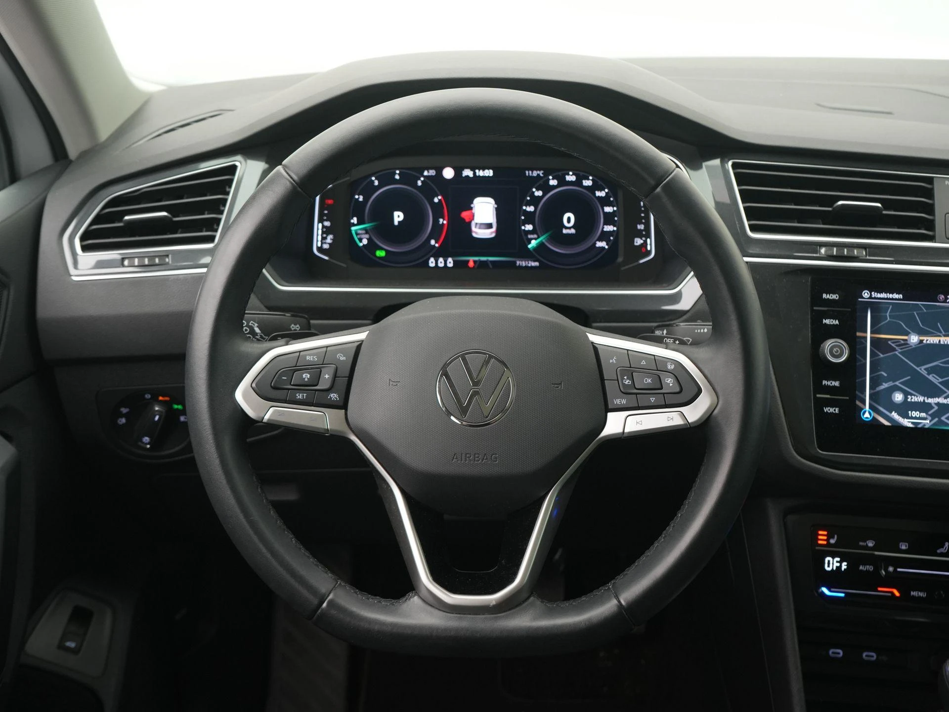 Volkswagen-Tiguan-image-7