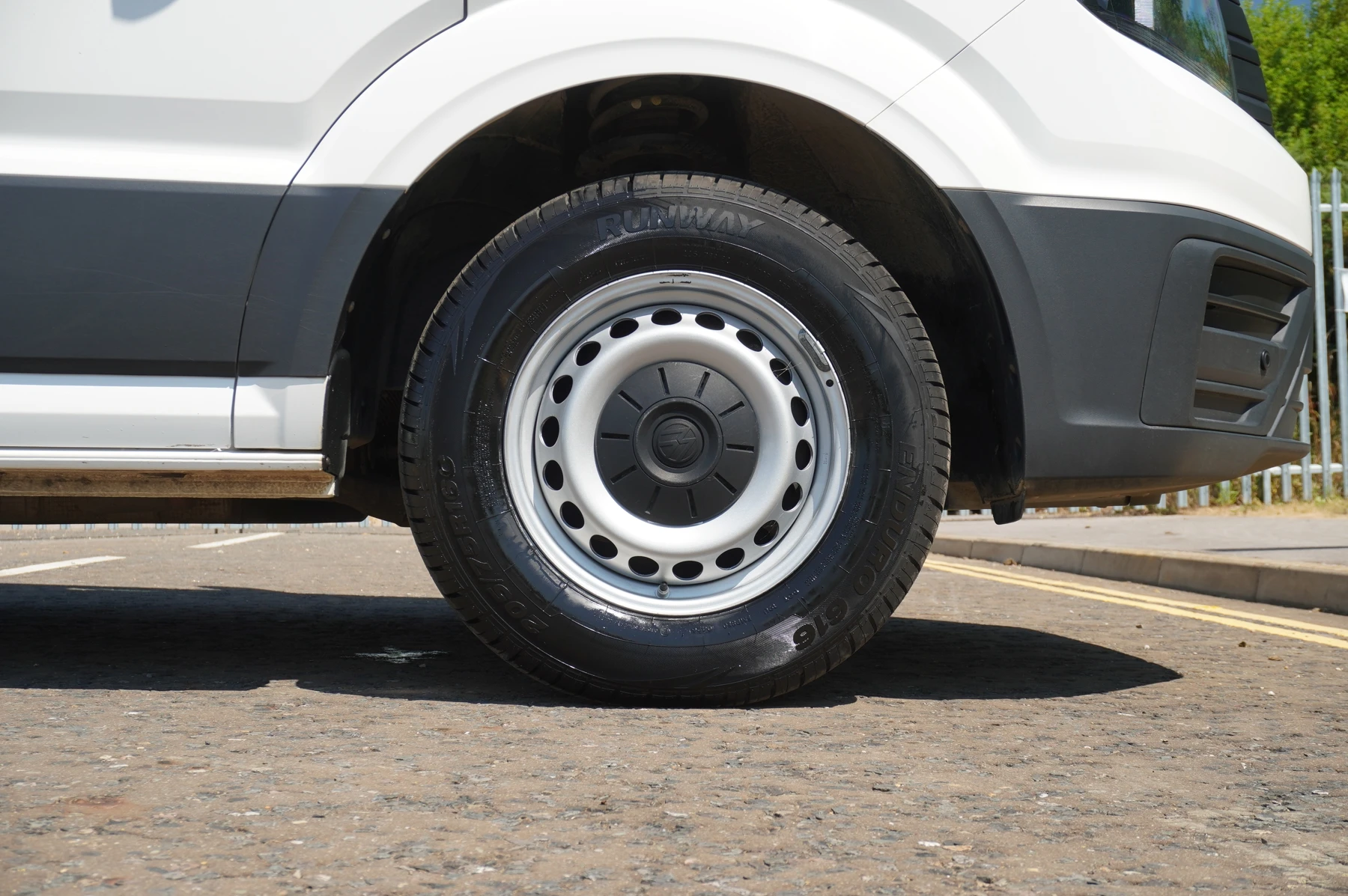 Volkswagen-Crafter-image-13