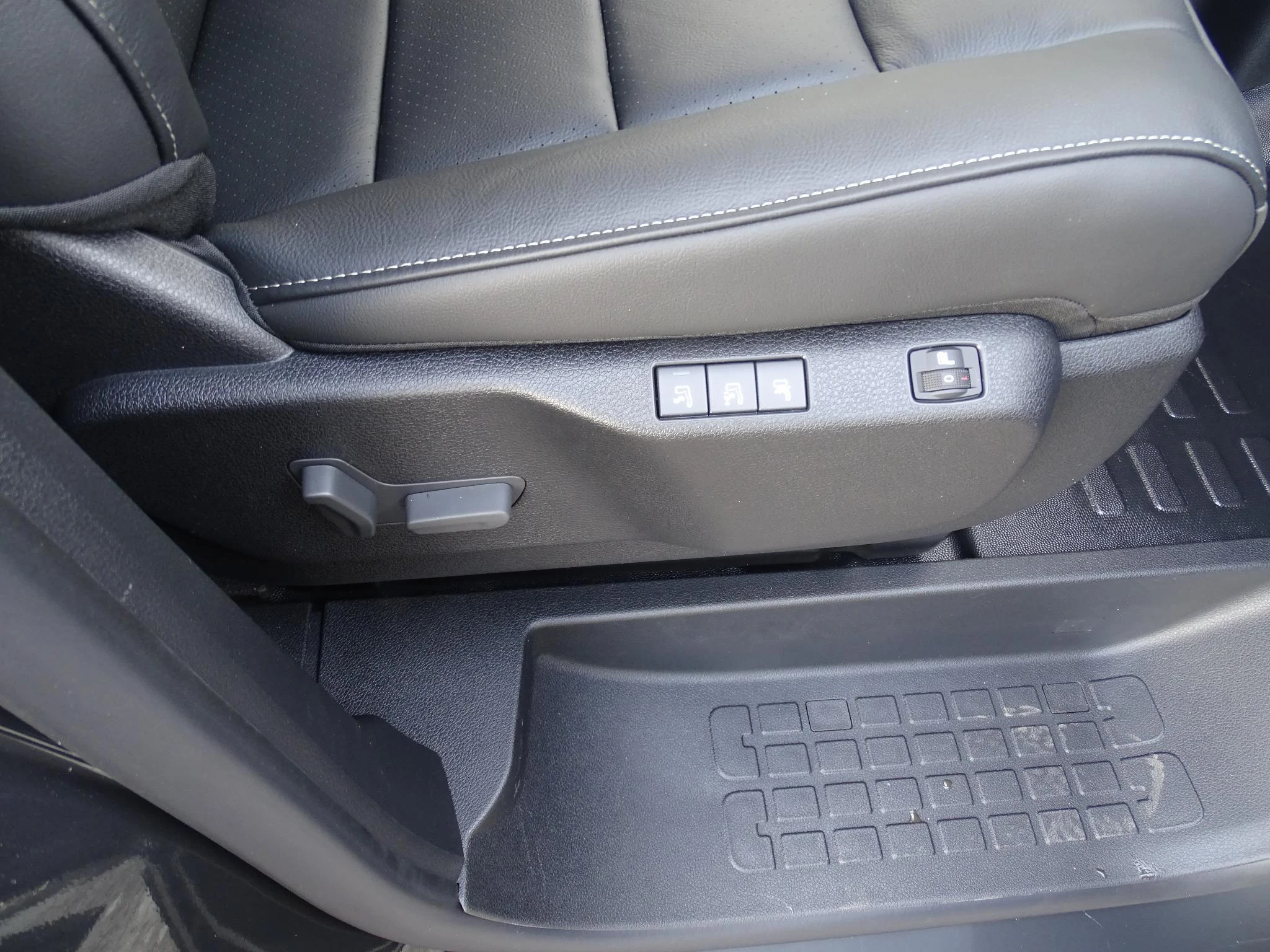 Peugeot-Expert-image-18