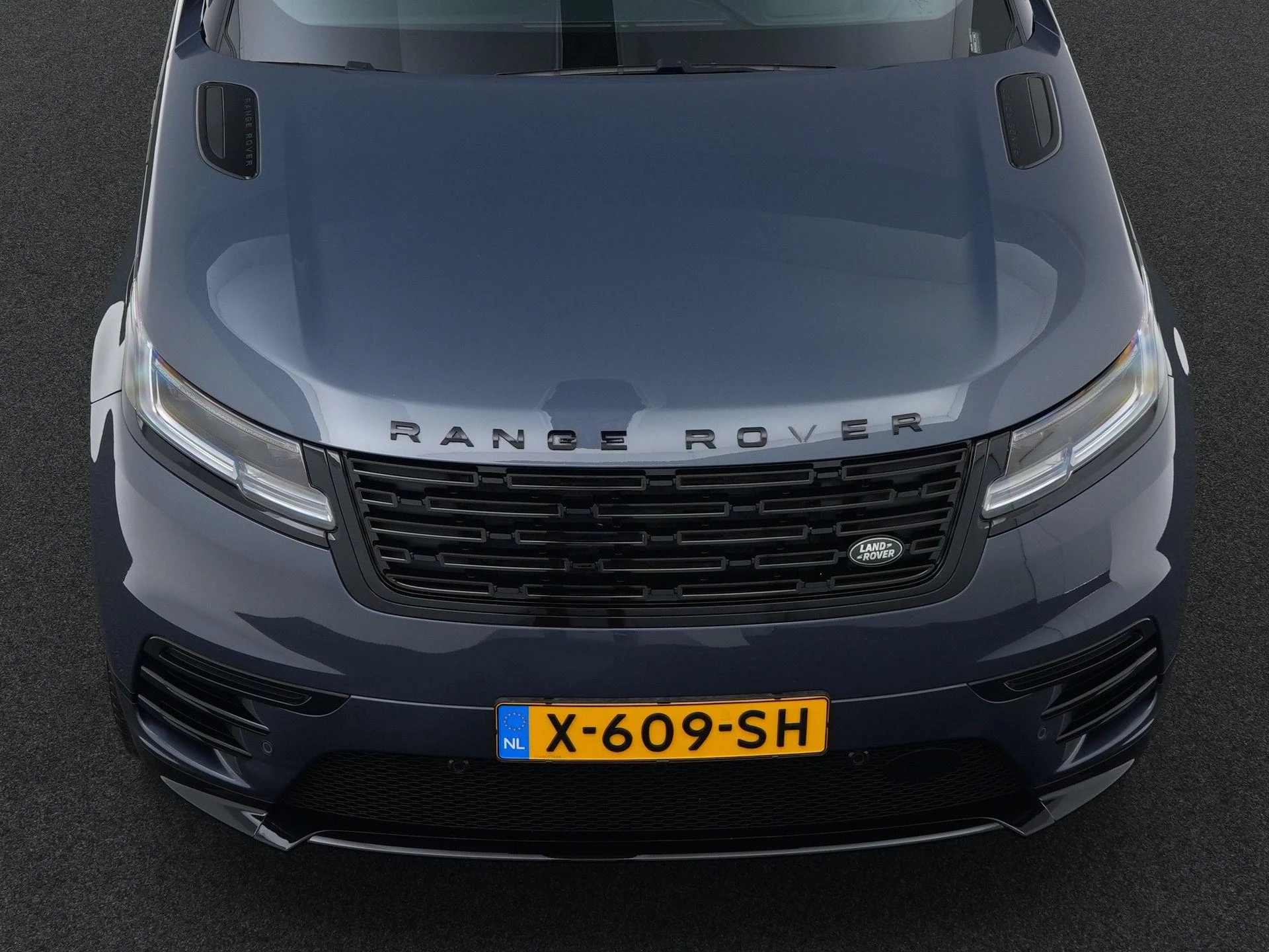 Land Rover-Range Rover Velar-image-48
