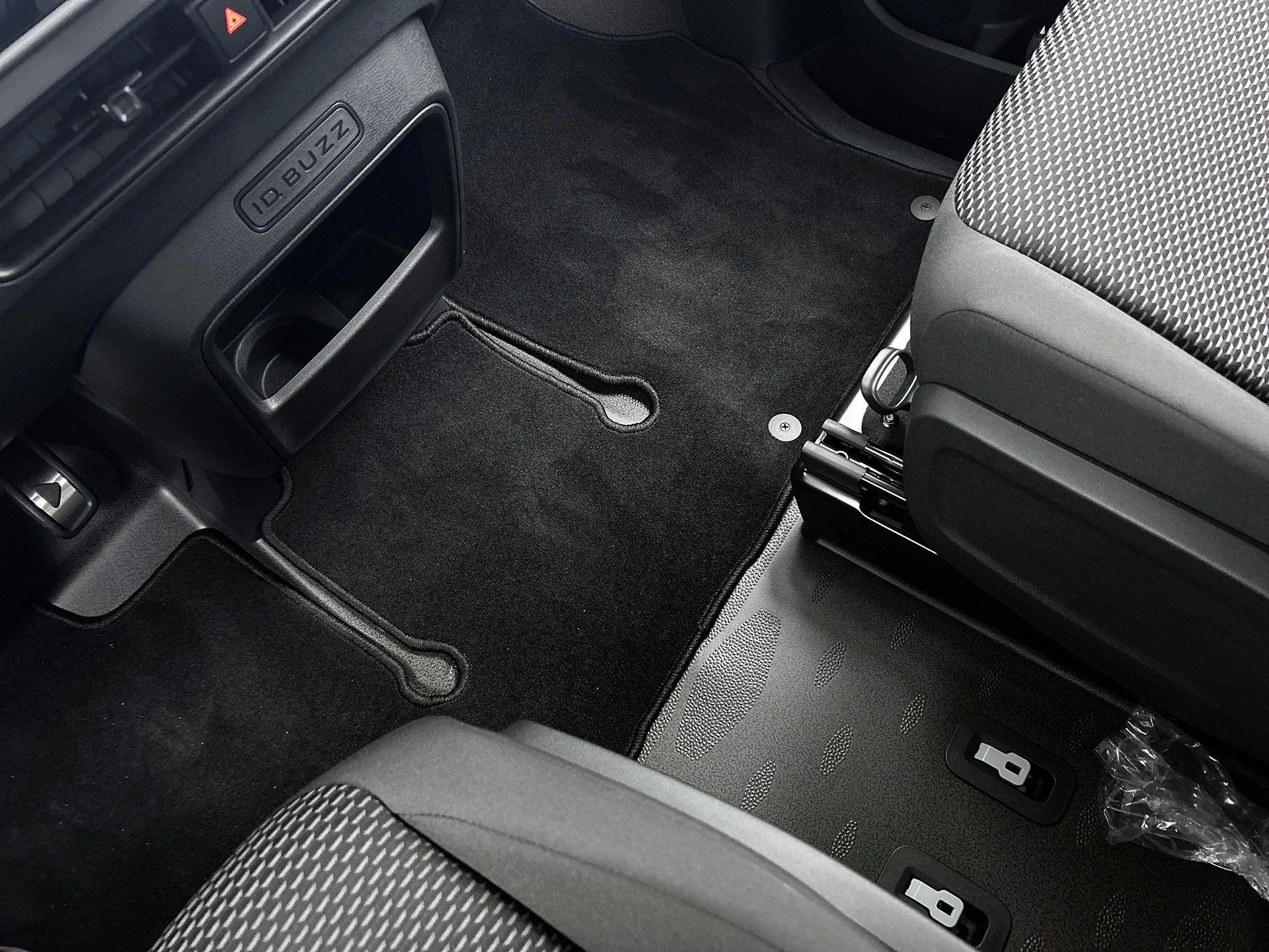 Volkswagen-ID. Buzz Cargo-image-31