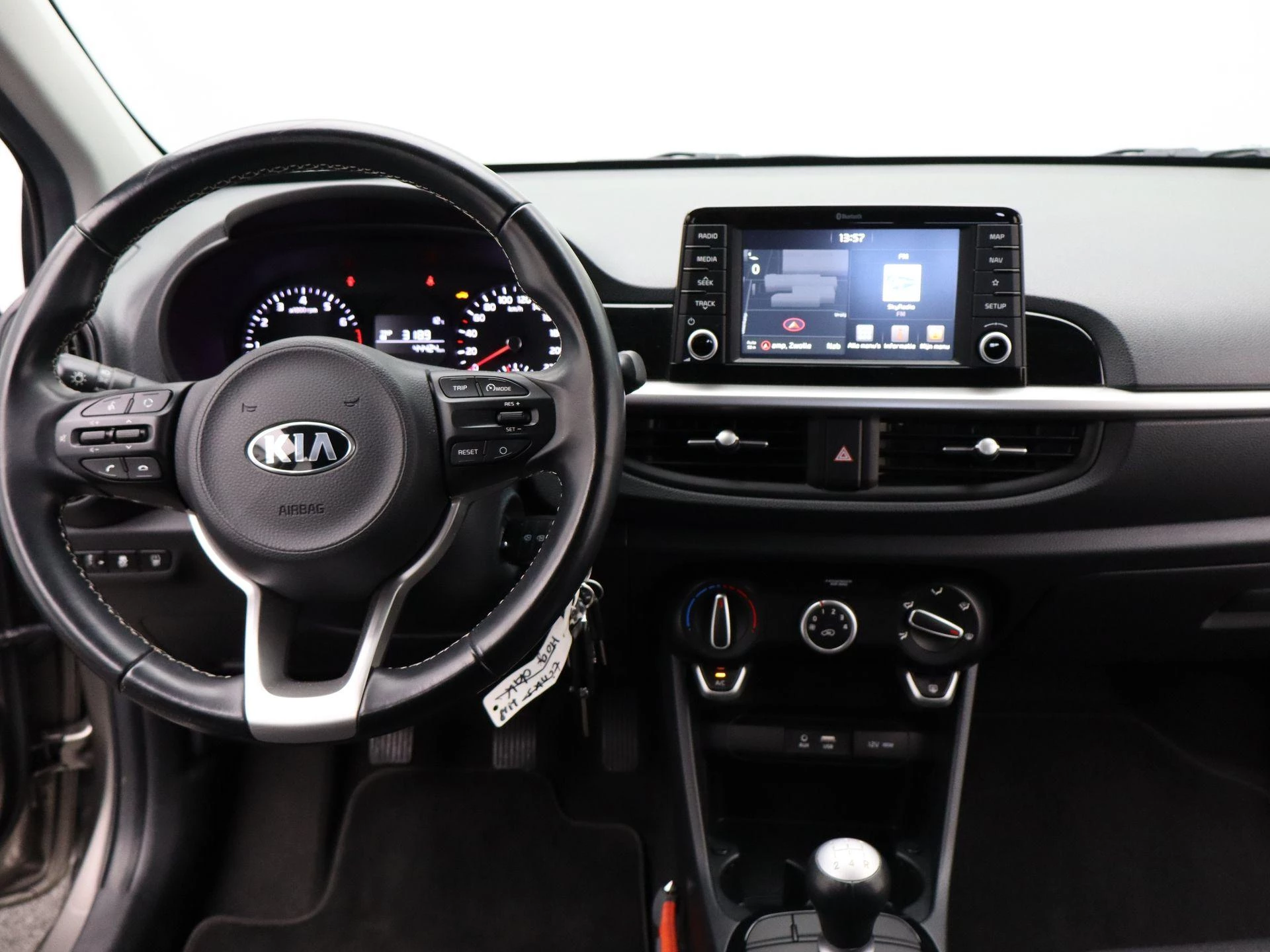 Kia-Picanto-image-8
