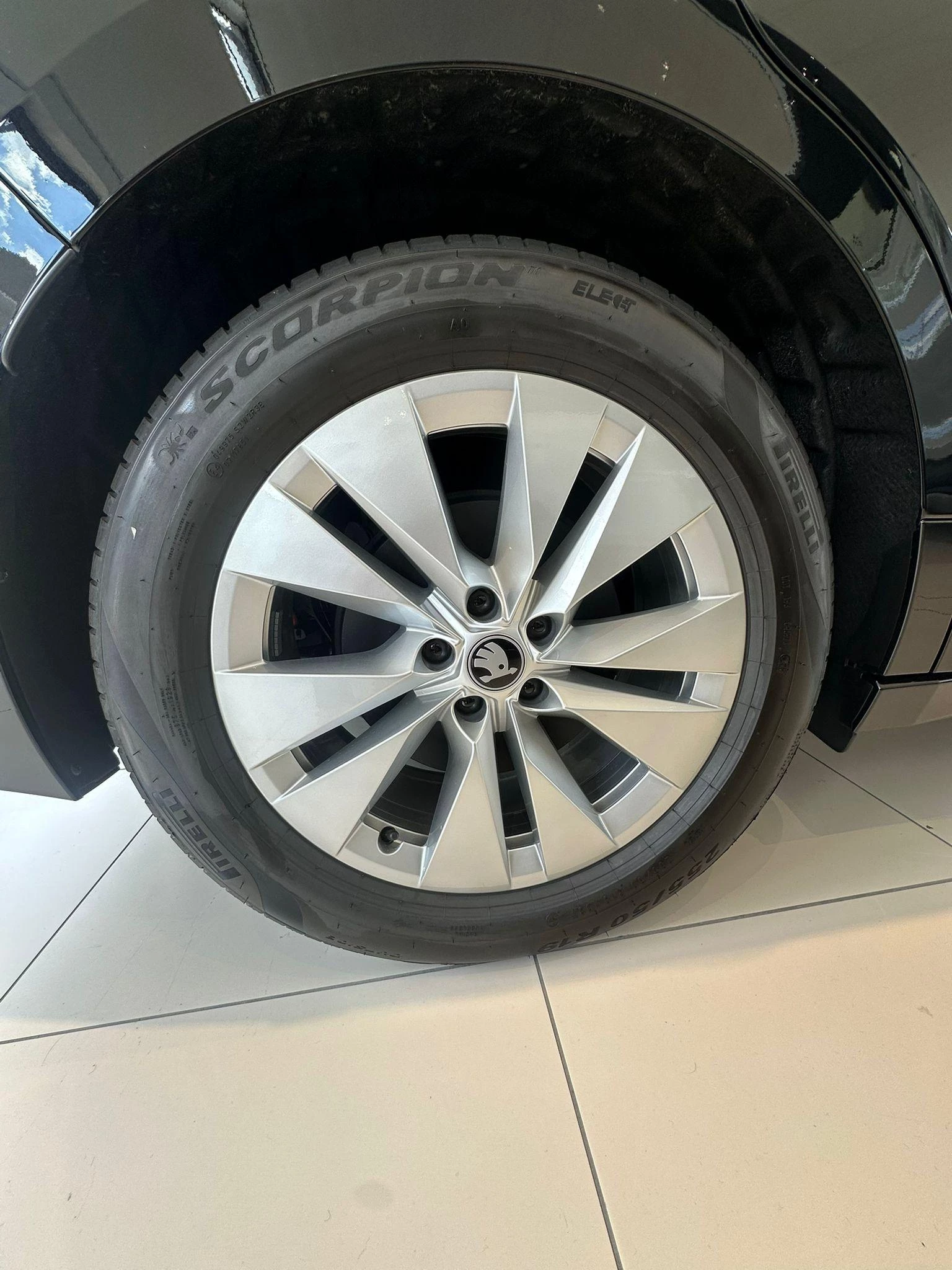 Škoda Enyaq iV 85 Business Edition 286 PK