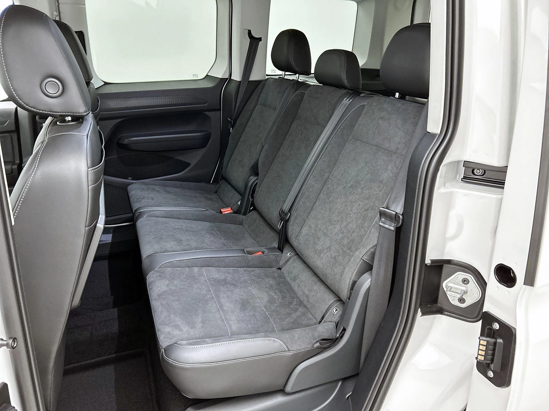 Volkswagen Caddy 1.5 TSI Hybride Limited Edition 115PK