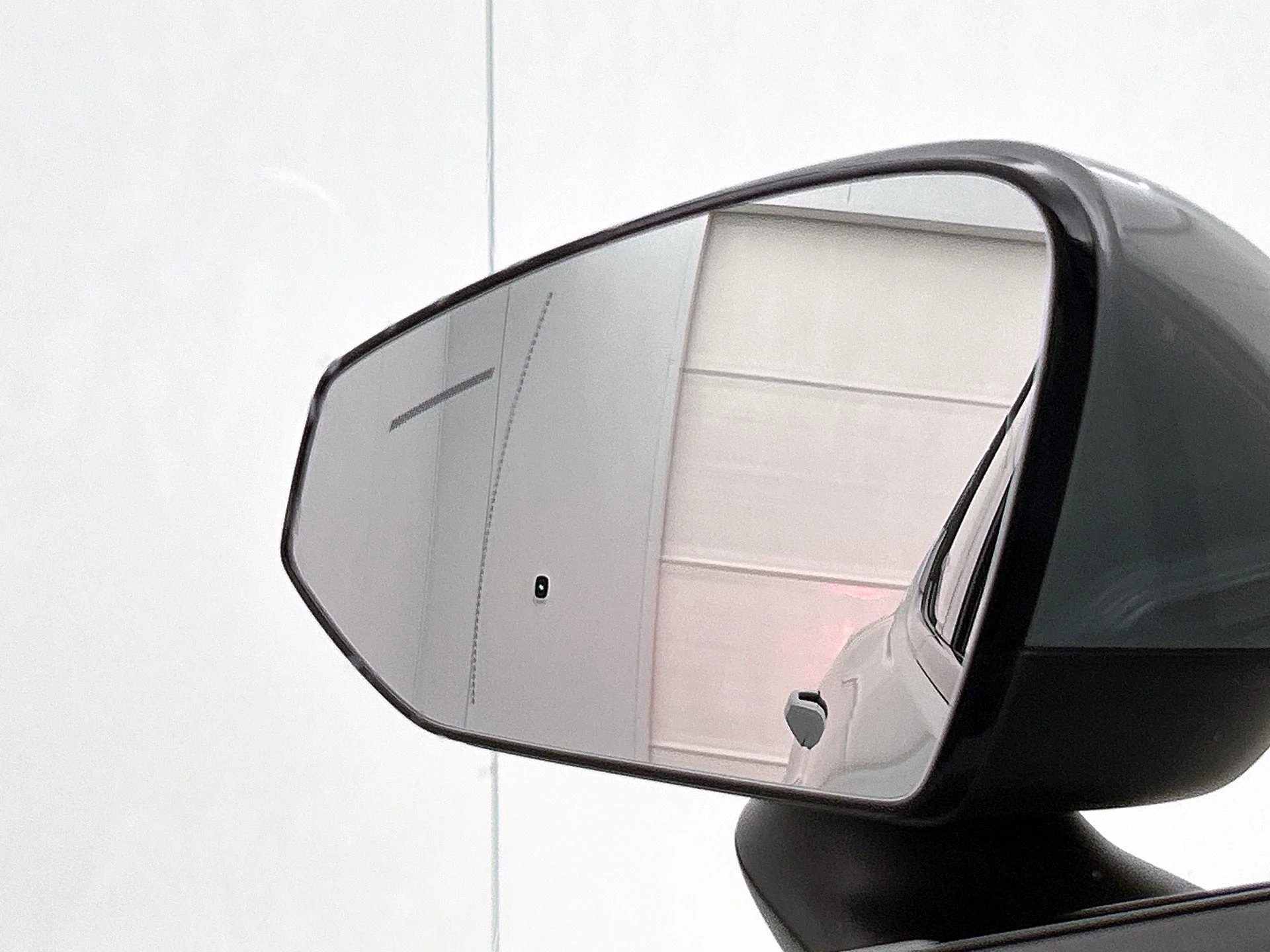 Volvo-EX30-image-23