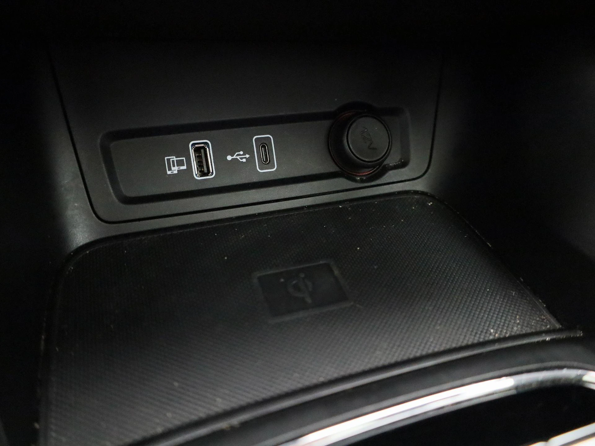 MG-ZS EV-image-23
