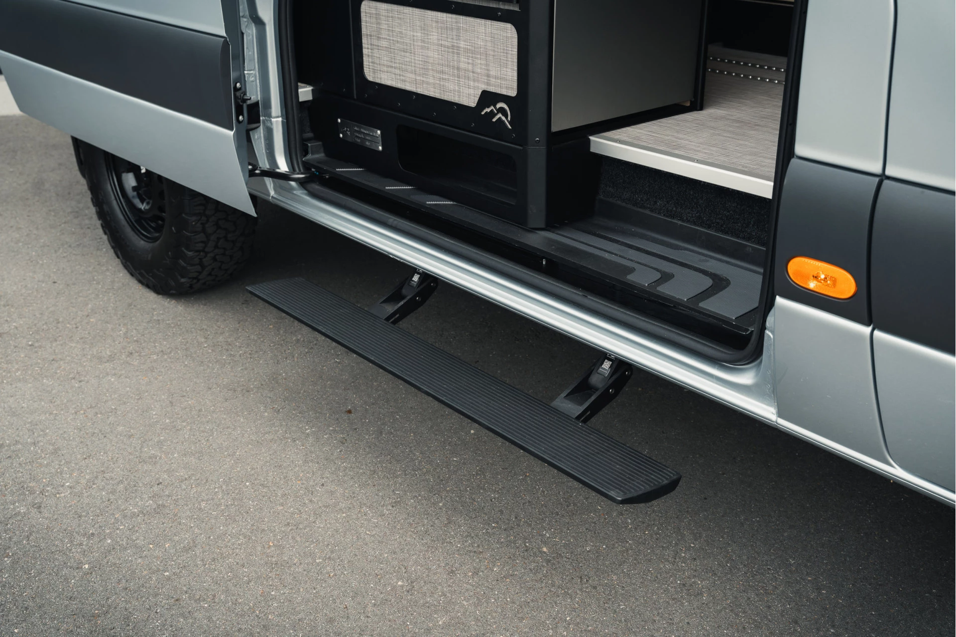 Mercedes-Benz-Sprinter-image-20