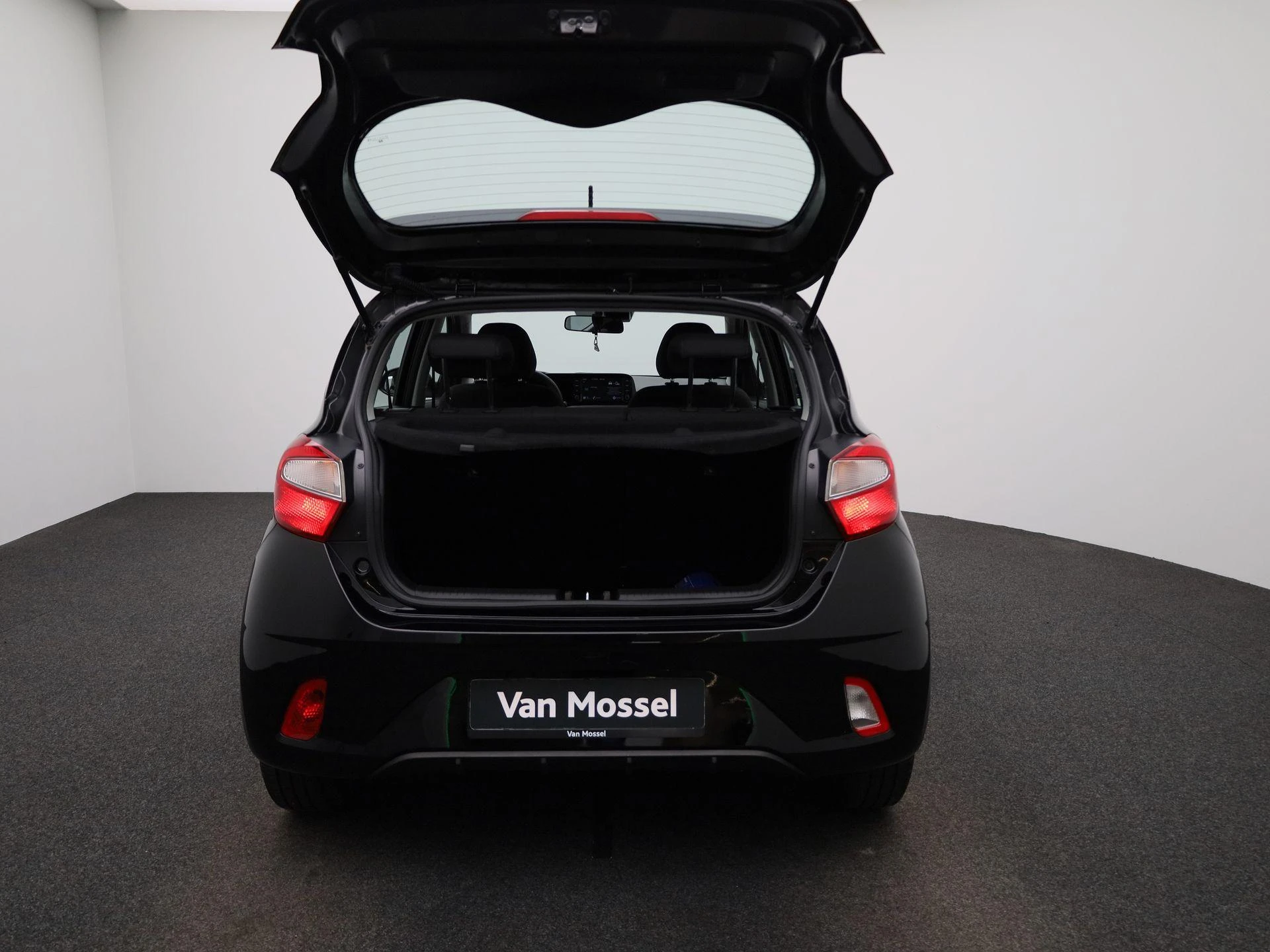 Hyundai-i10-image-12