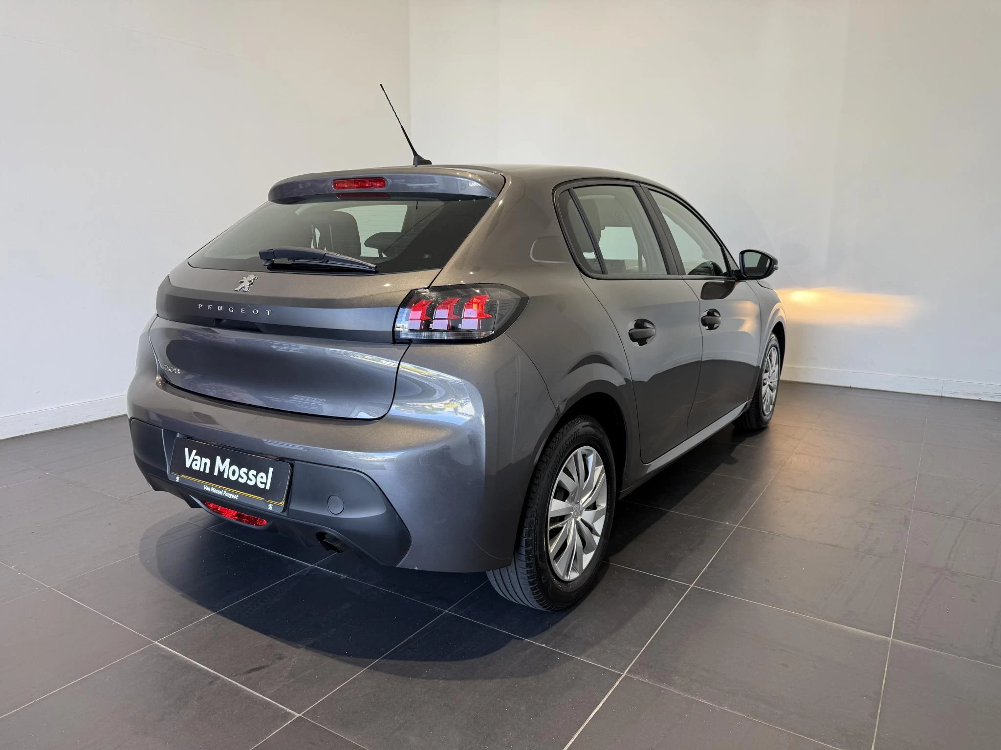 Peugeot-208-image-3