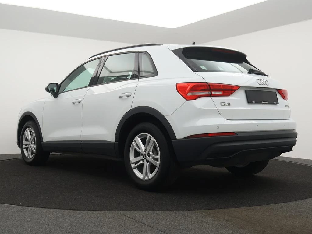 Audi-Q3-image-5