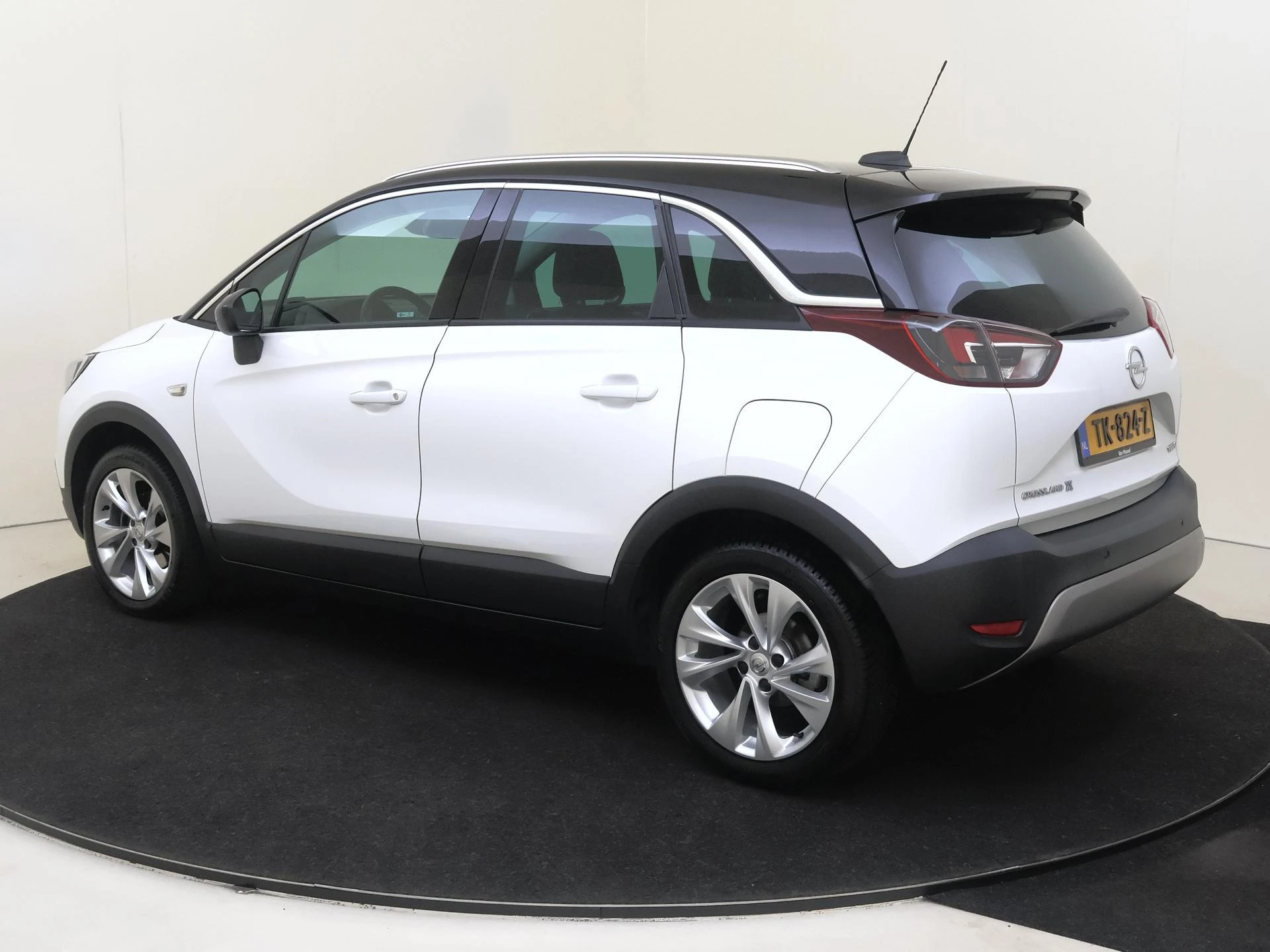 Opel-Crossland X-image-4