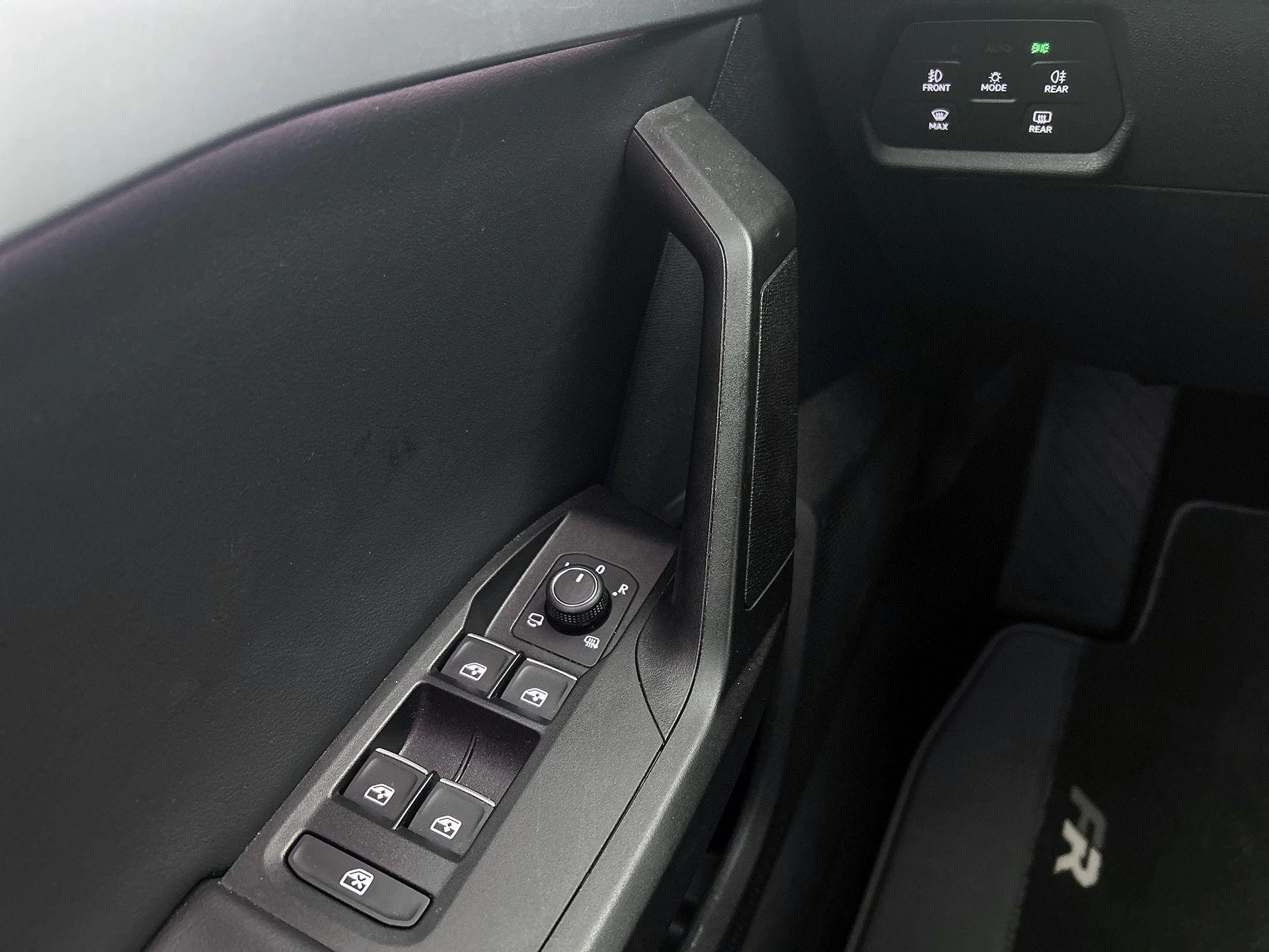 SEAT-Leon-image-29