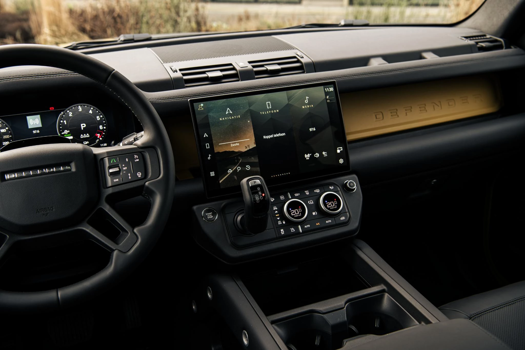 Land Rover-Defender-image-71