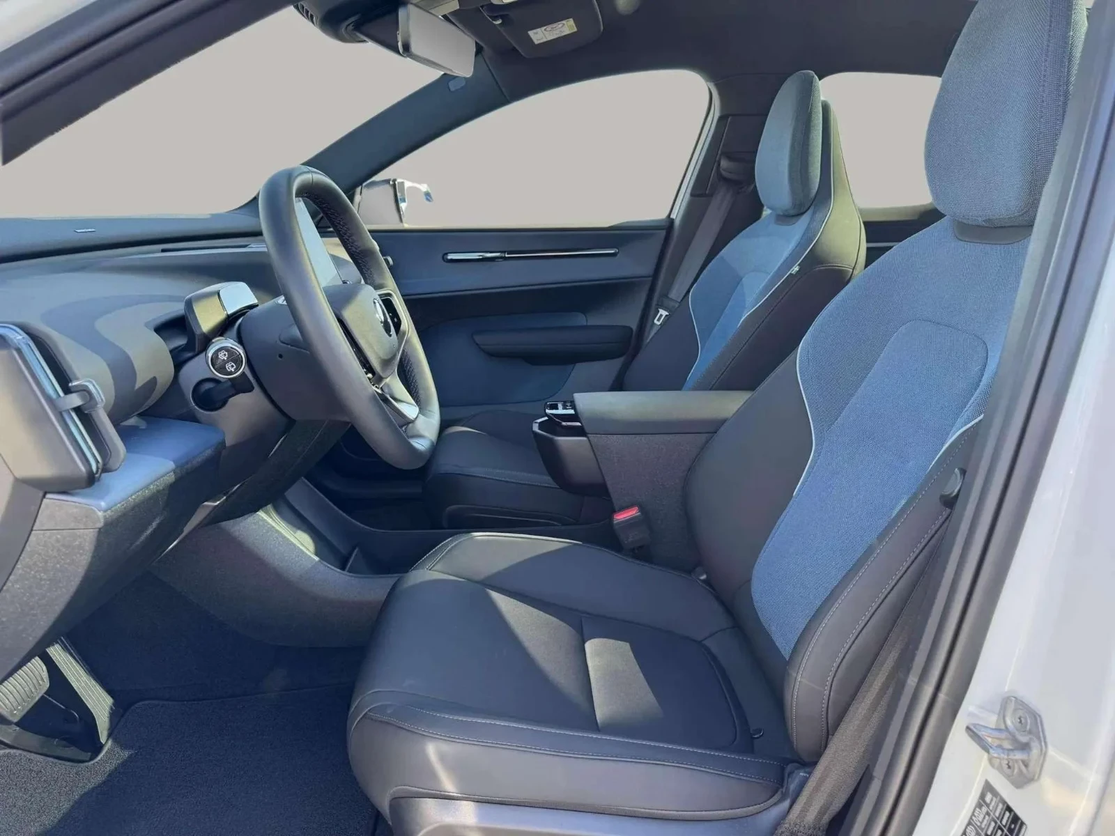 Volvo-EX30-image-8