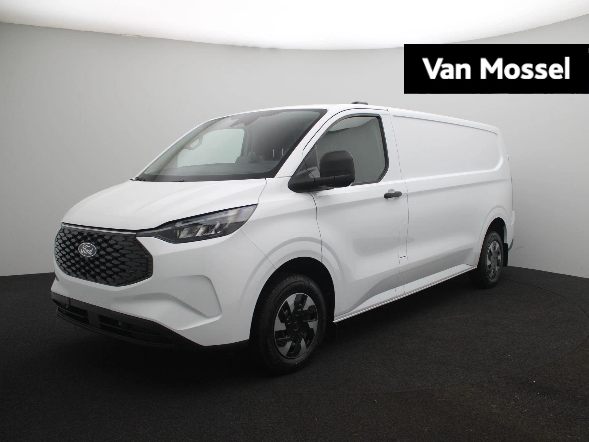 Ford-E-Transit Custom-image-0
