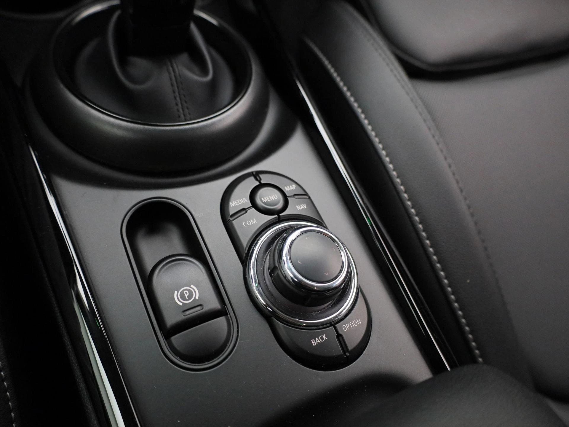 MINI-Clubman-image-32