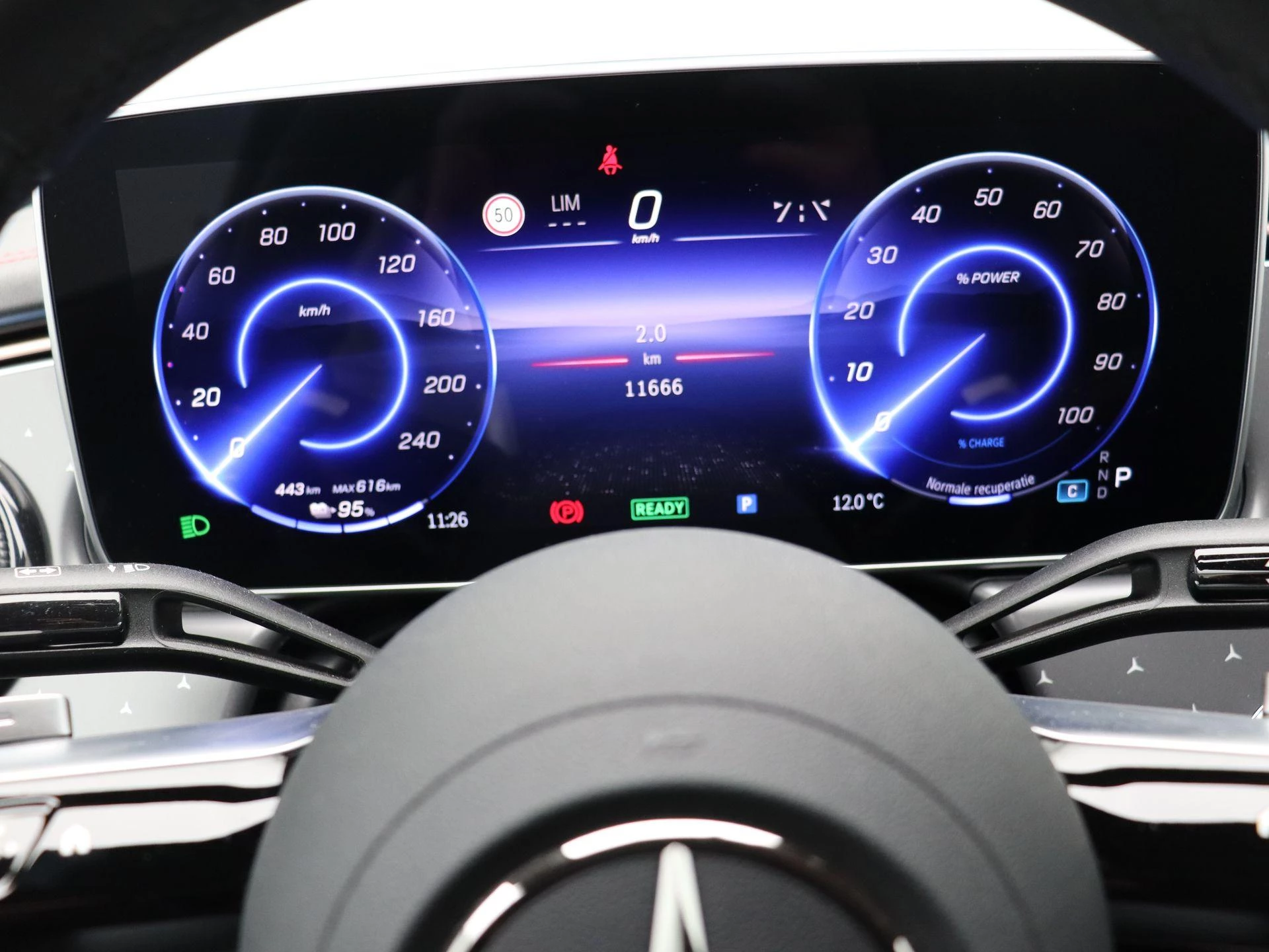 Mercedes-Benz EQE 300 AMG Line + PANORAMISCH DAK + CARPLAY + LED +