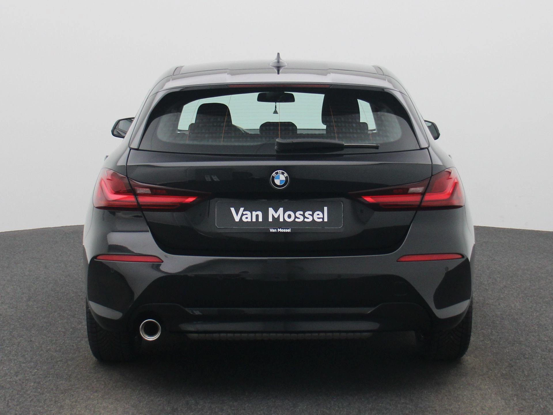 BMW 1 Reeks Hatch 116iA Carplay | Zetelverwarming | LED | Cruise