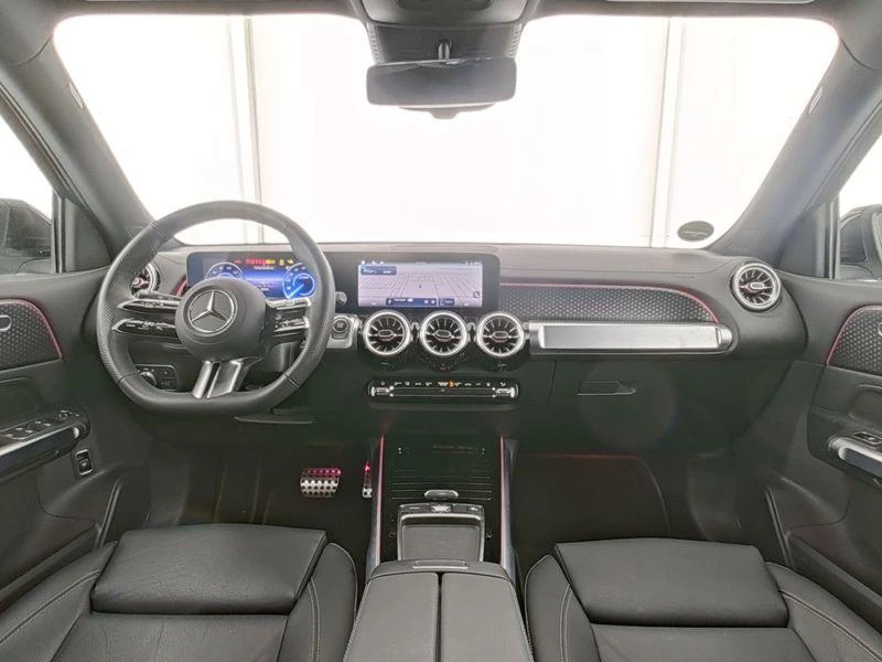 Mercedes-Benz-EQB-image-5