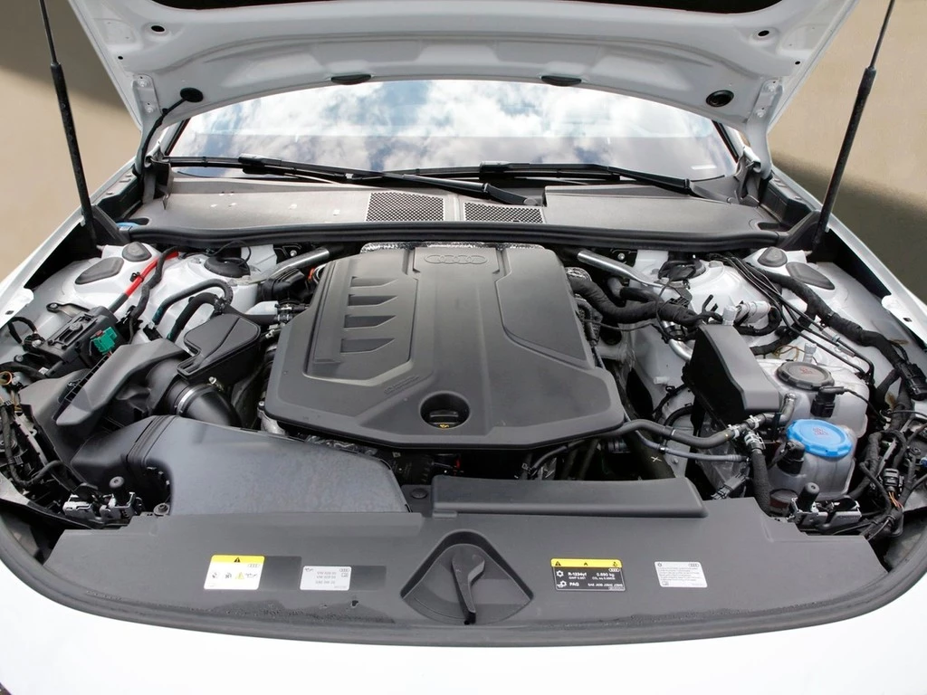 Audi A5 Lim. e-hybrid Q S line 19"|PANO|MATRIX|B&O