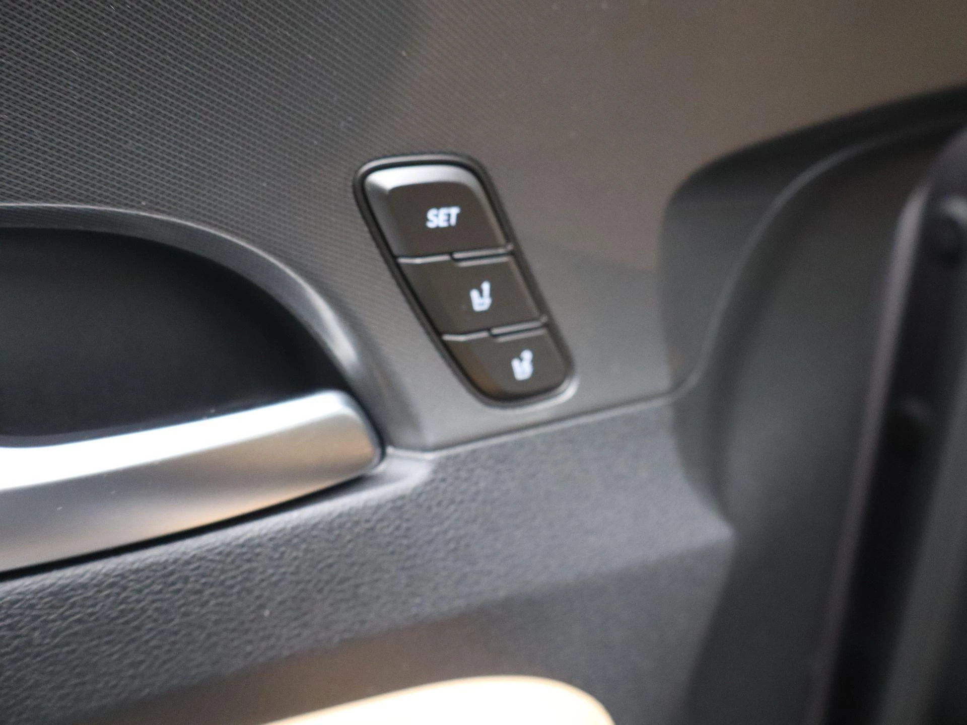 Hyundai-Santa Fe-image-29