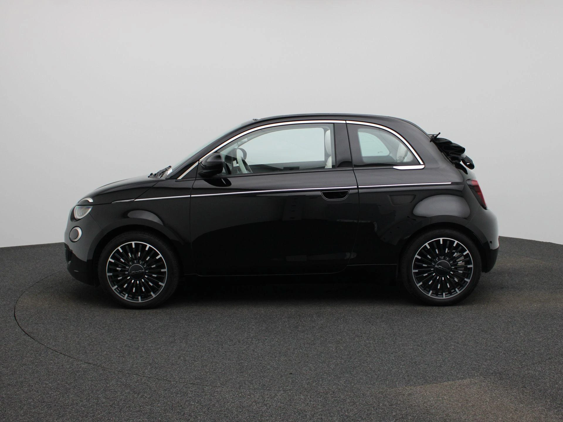 Fiat-500C-image-3
