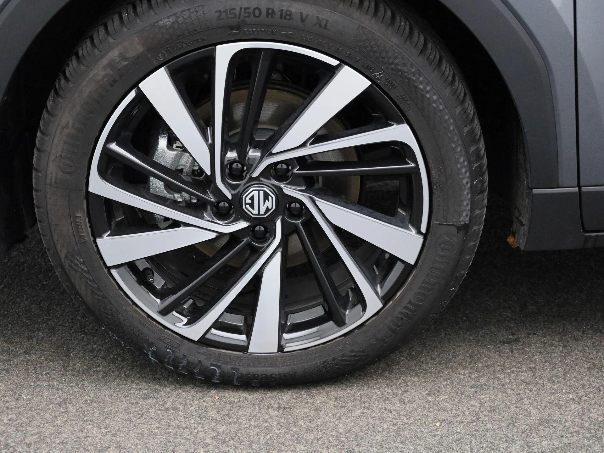MG-ZS-image-11