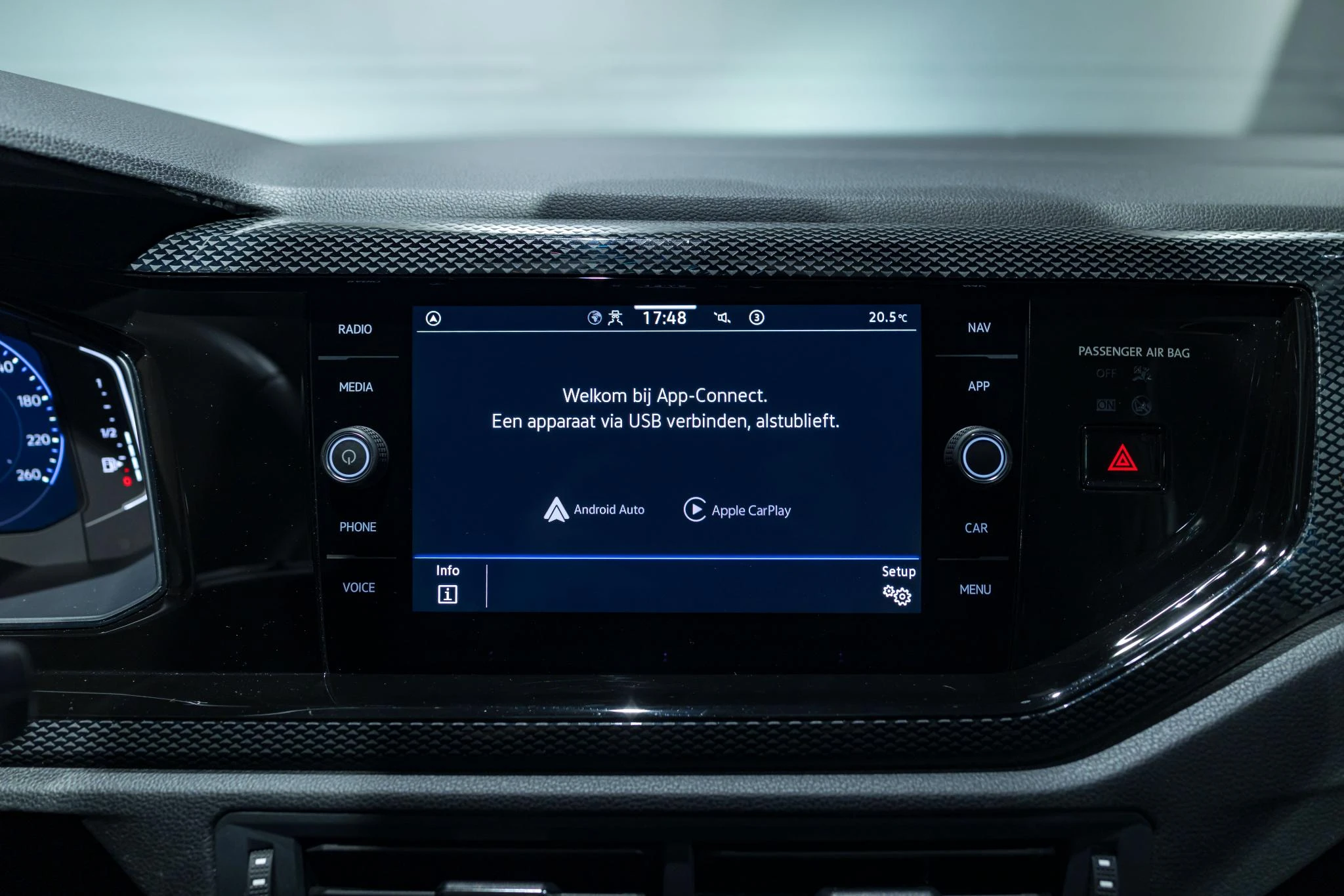 Volkswagen-Taigo-image-12