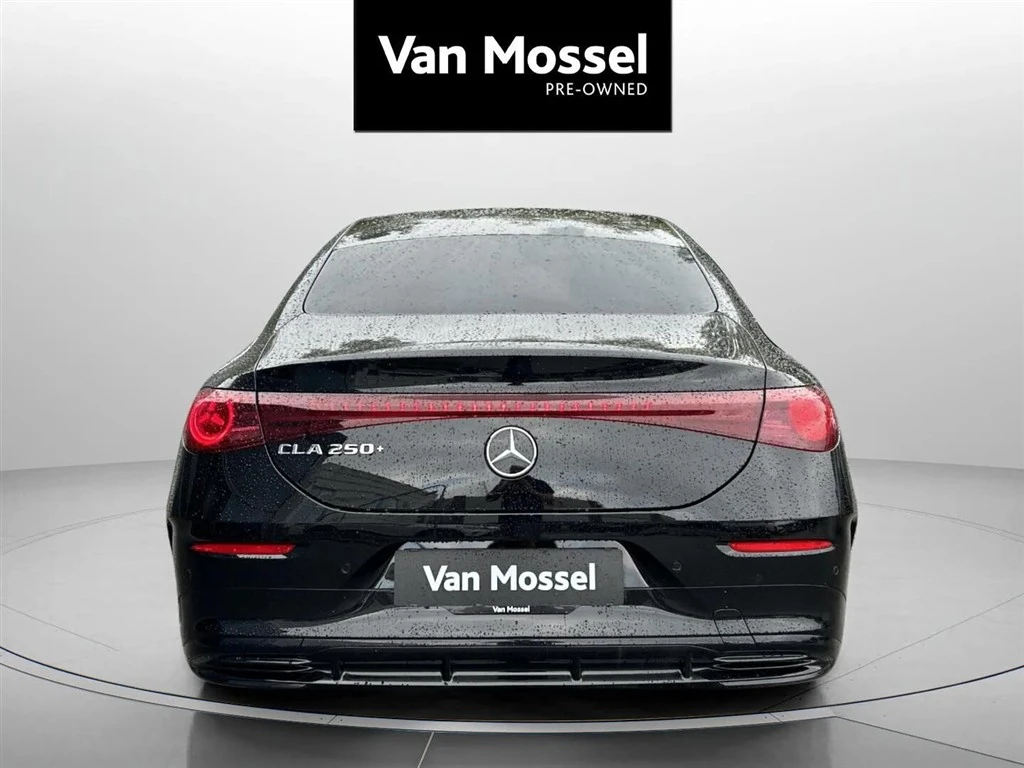 Mercedes-Benz-CLA-image-5