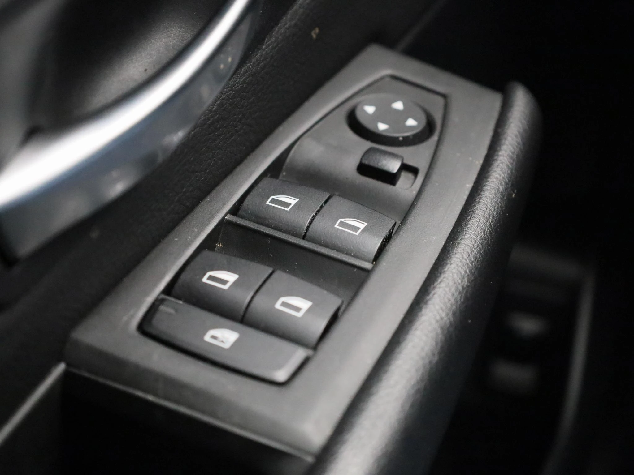 BMW-2 Reeks-image-30