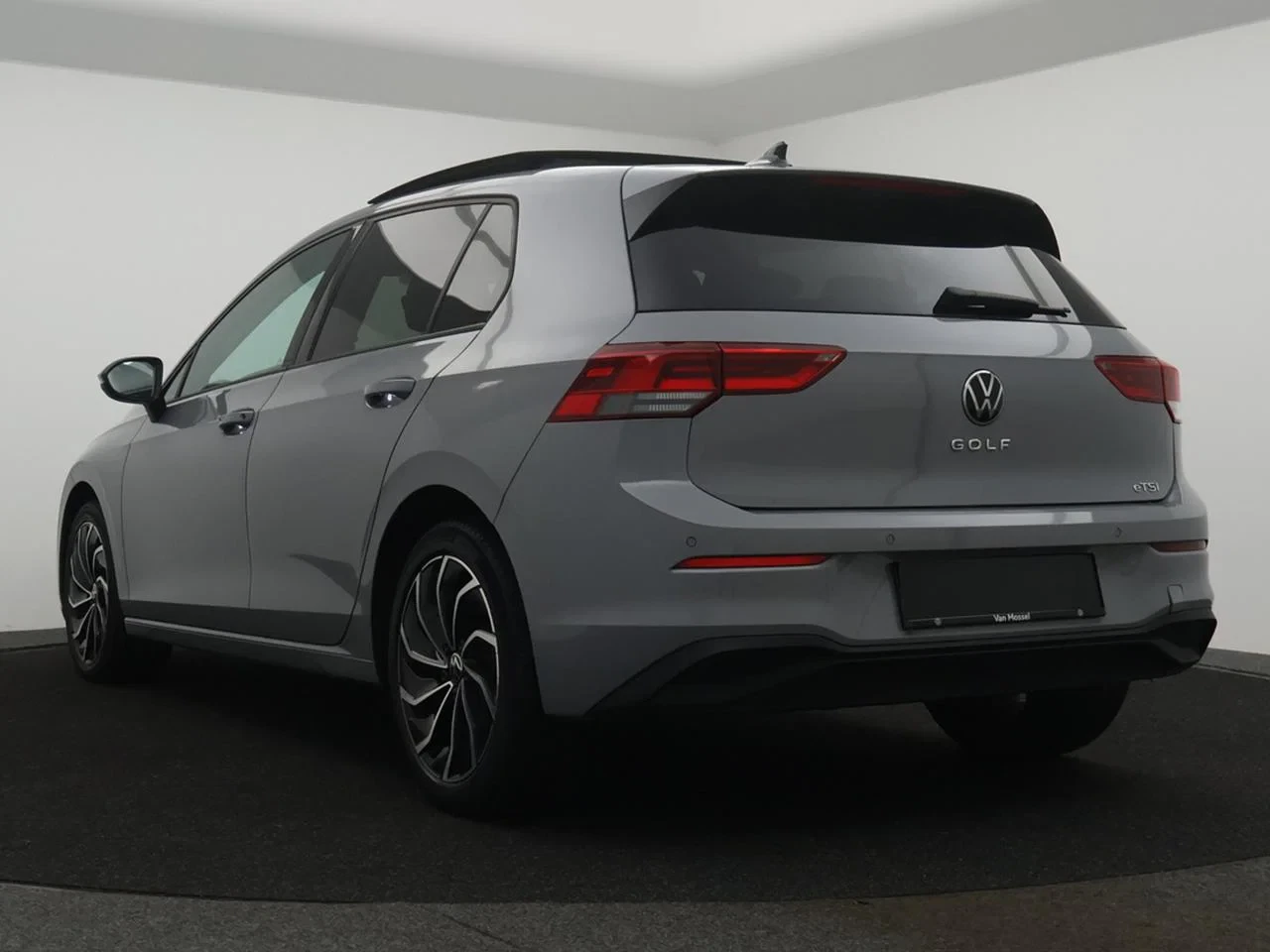 Volkswagen Golf VIII Golf 1.0eTSI 110PK *AUTOMAAT*ALCANTARA*LEDER*PANODAK*CAMERA*ACC*PDC*NAVI*APP-CONNECT*...*