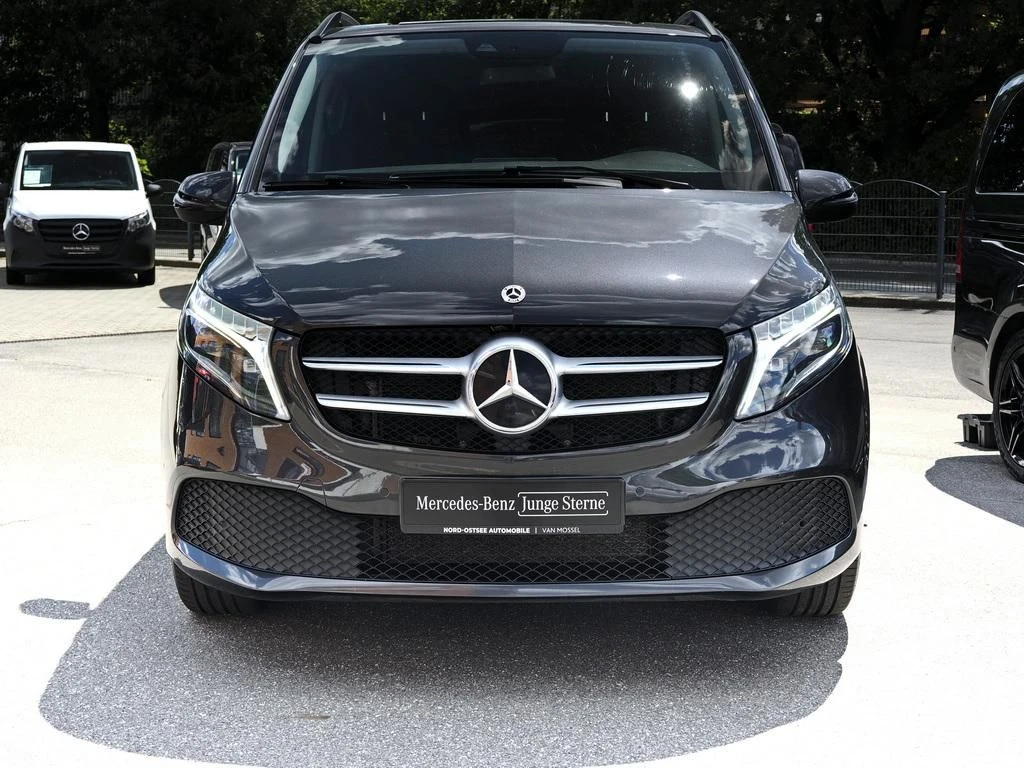 Mercedes-Benz-V-Klasse 220-image-2
