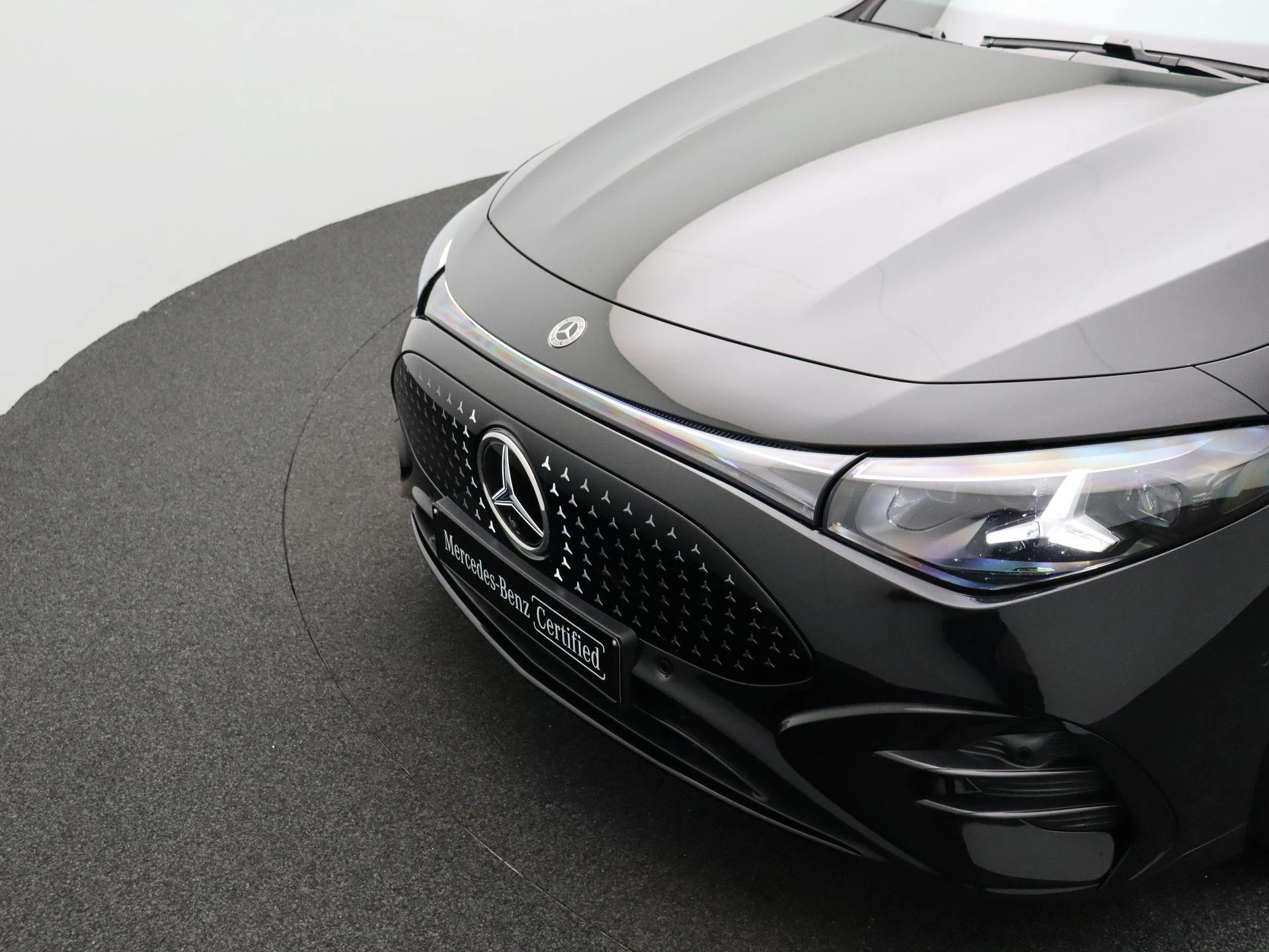 Mercedes-Benz-CLA-image-27