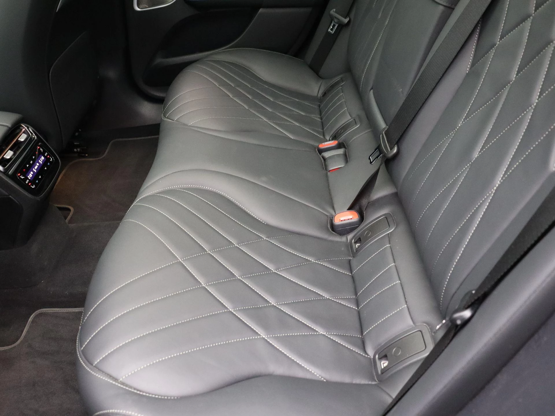 Mercedes-Benz EQE 350+ Star Edition + NAPPA + AIRMATIC + DIGITAL LIGHT + HEAD UP +