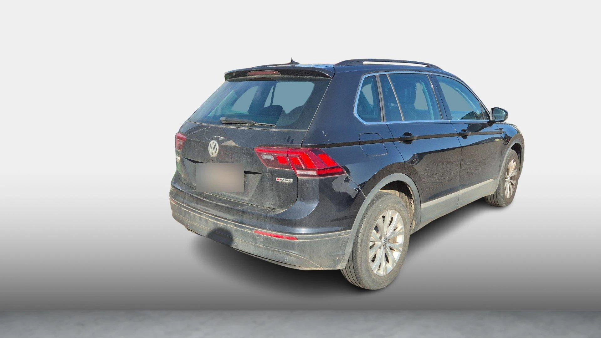Volkswagen-Tiguan-image-5