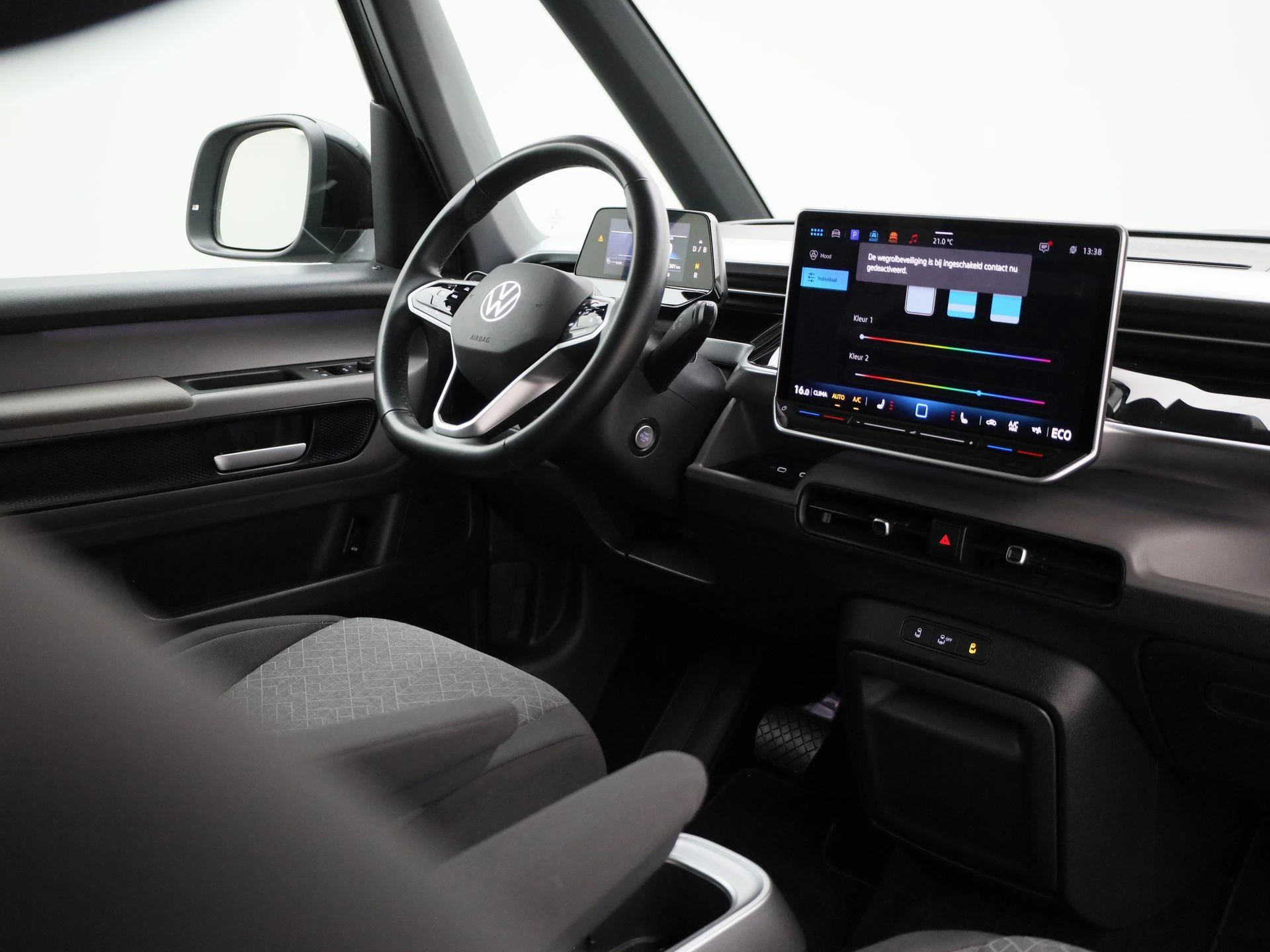 Volkswagen-ID. Buzz-image-43